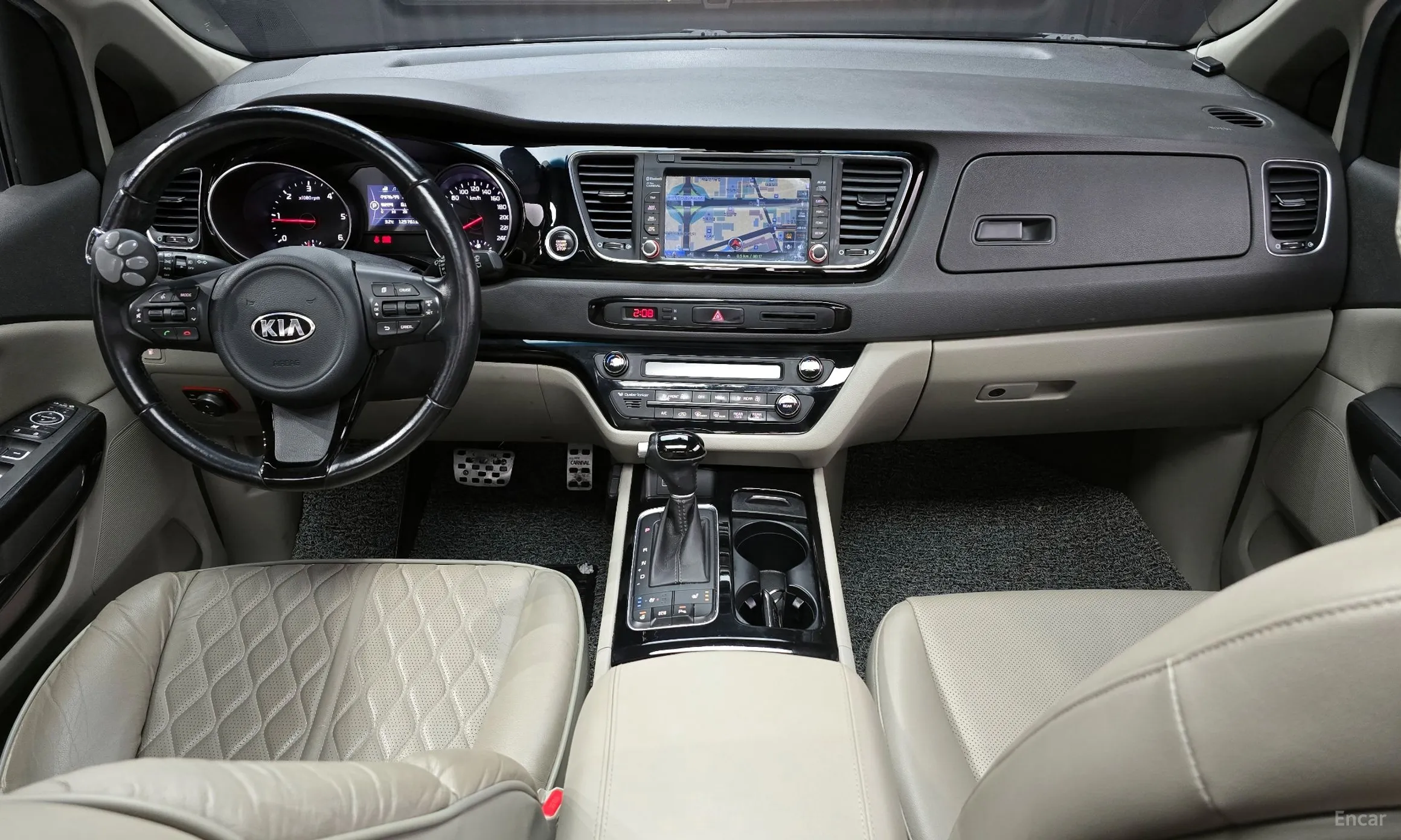 Kia Carnival превью 4