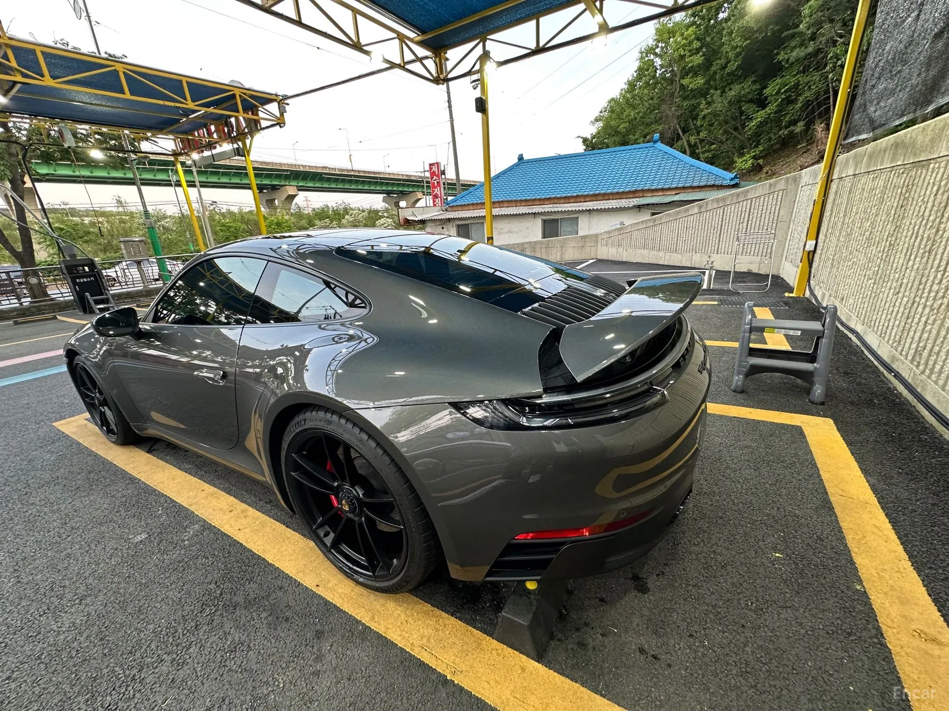 Porsche 911 (992) превью 4