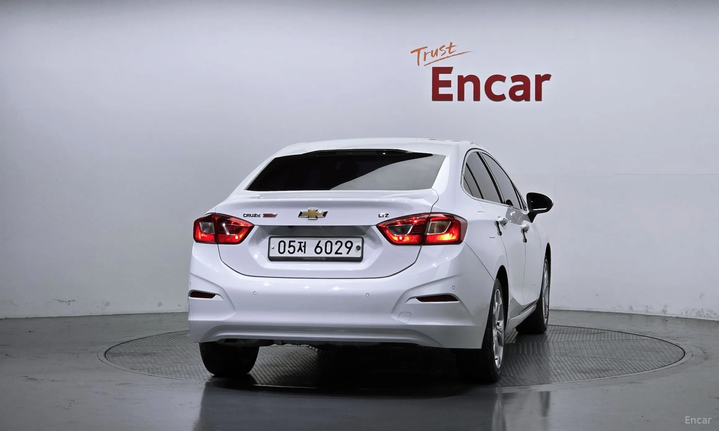 Chevrolet (GM Daewoo) Cruze превью 3