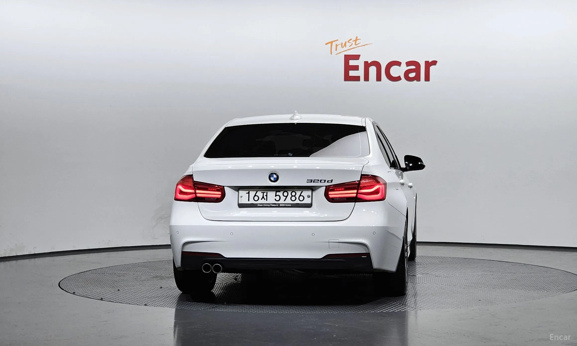 BMW 3 Series (F30) превью 3