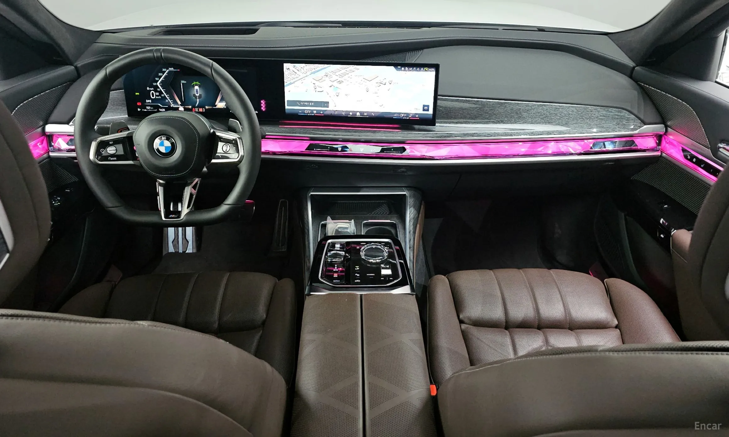 BMW 7 Series (G70) превью 4