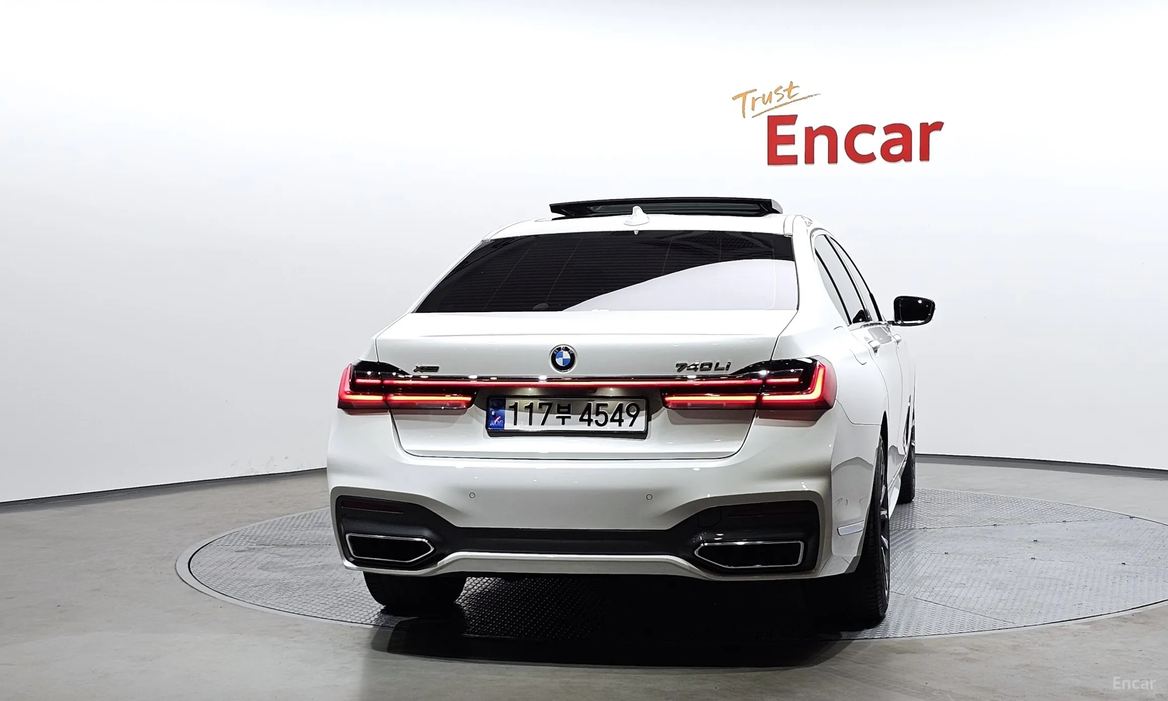 BMW 7 Series (G11) превью 3