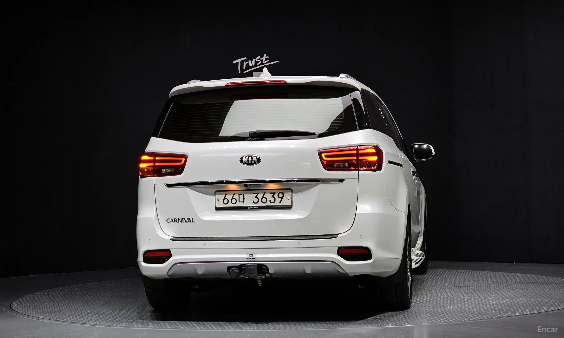 Kia Carnival превью 3