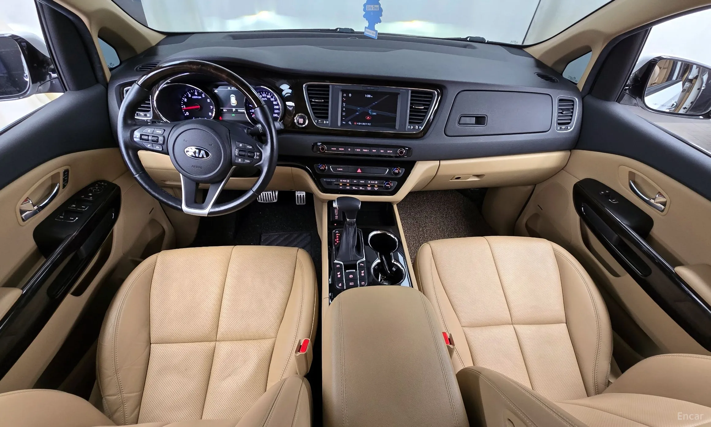 Kia Carnival превью 4