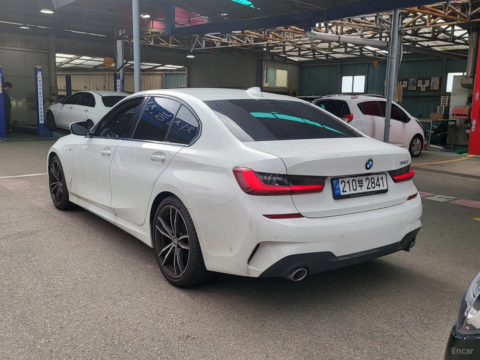 BMW 3 Series (G20) превью 2