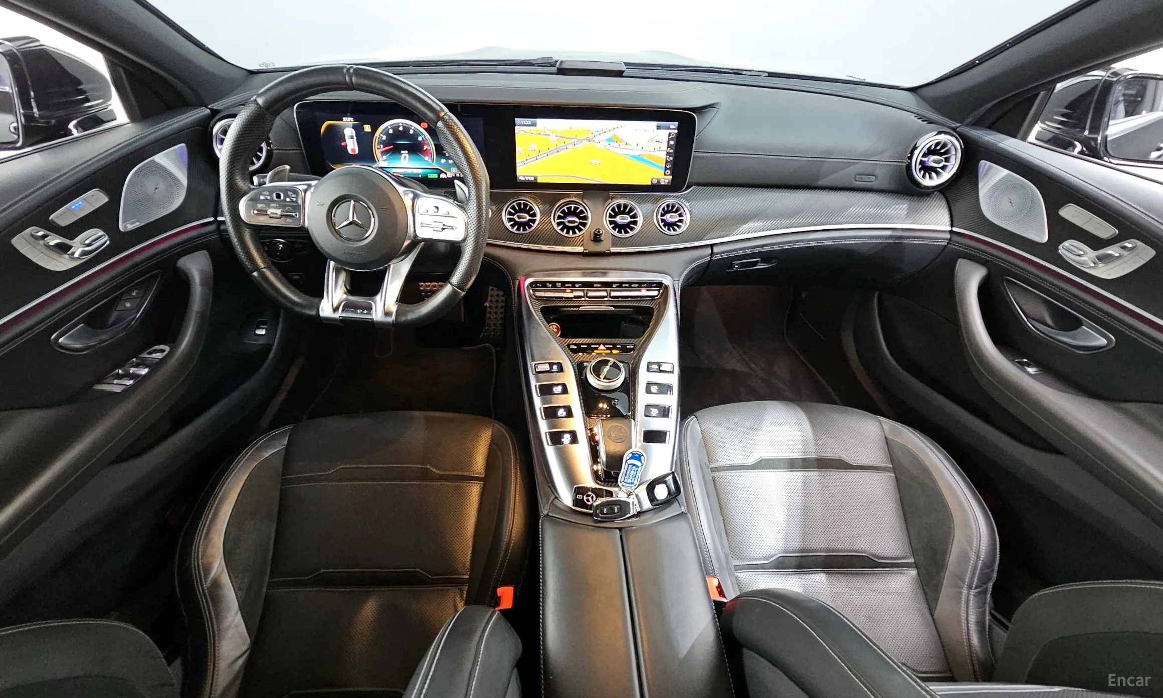 Mercedes Benz AMG GT превью 4