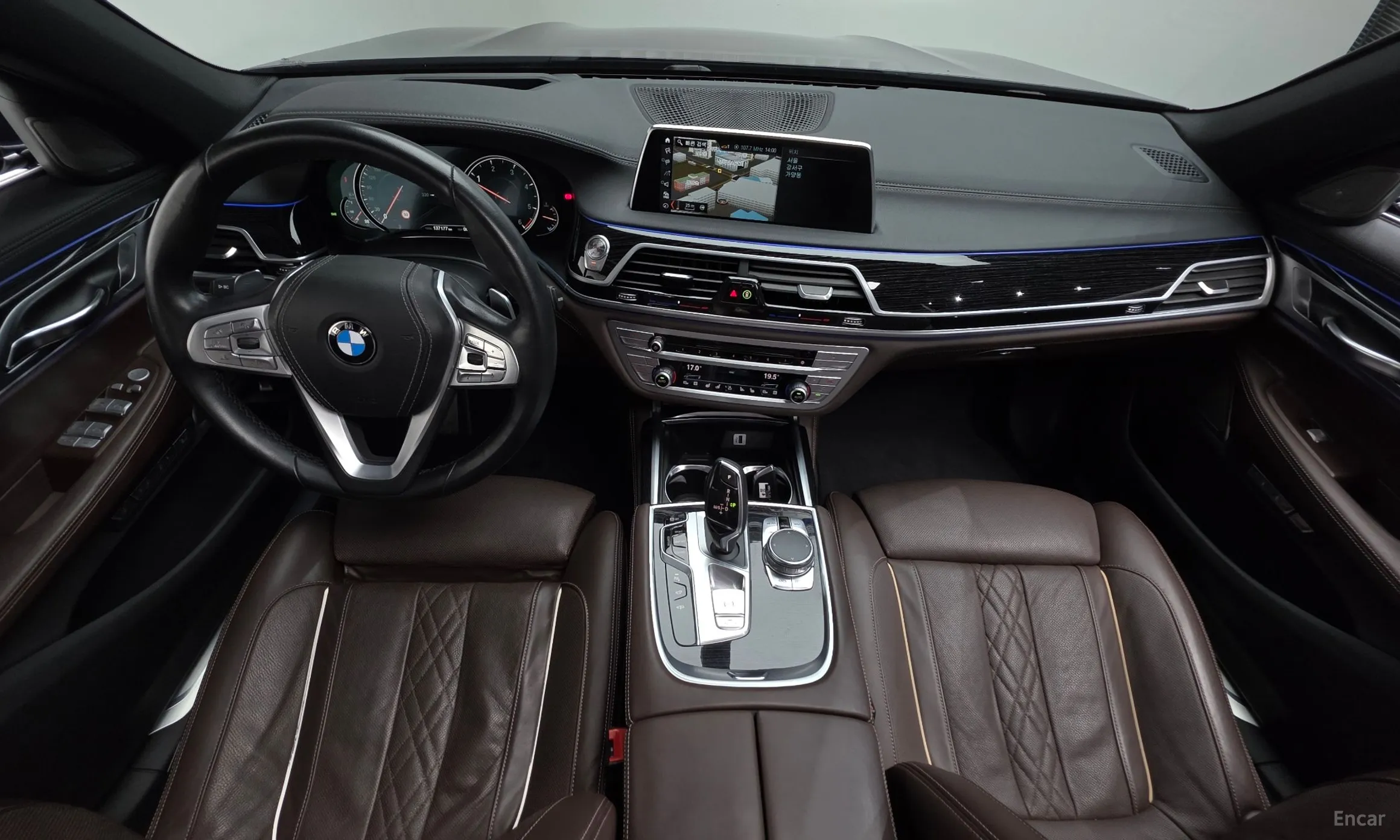 BMW 7 Series (G11) превью 4