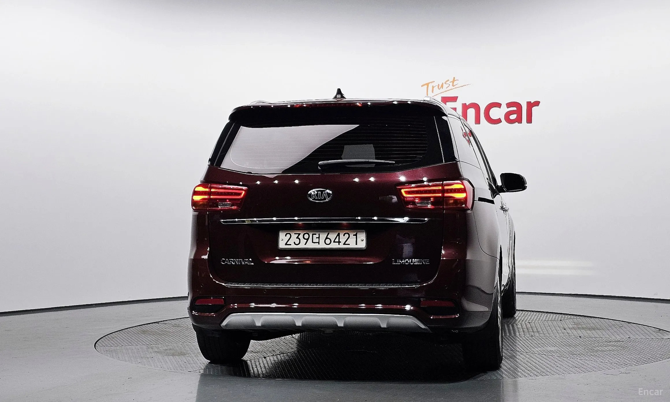 Kia Carnival превью 3