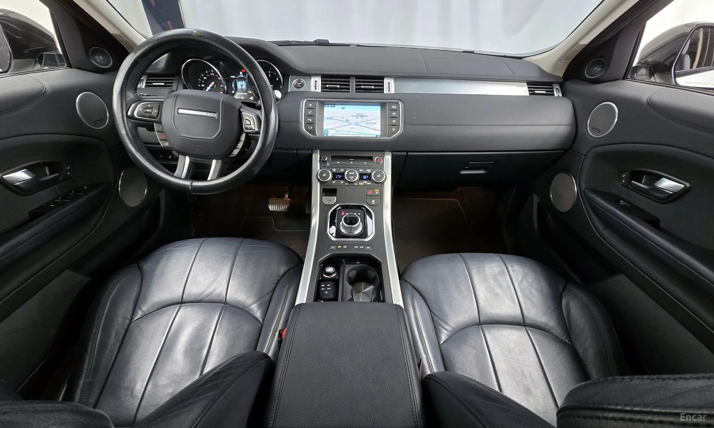 Land Rover Range Rover Evoque превью 4