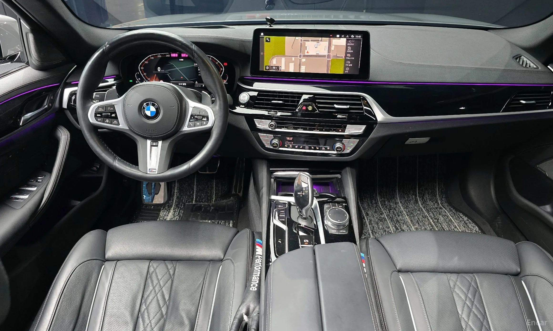 BMW 5 Series (G30) превью 4