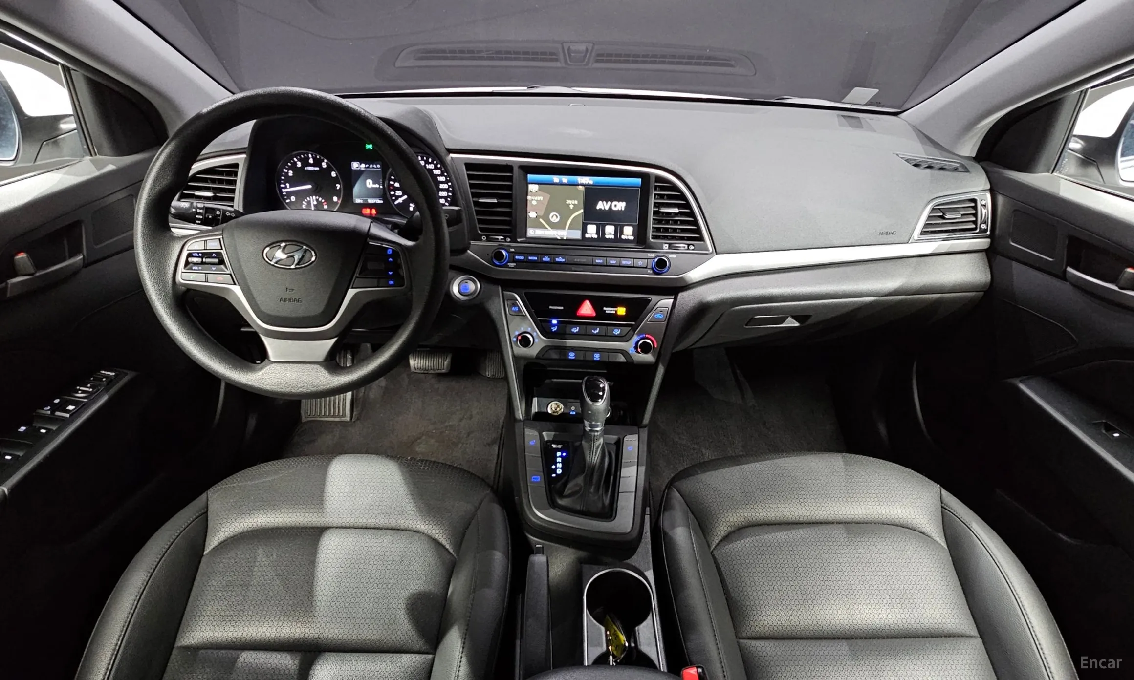 Hyundai Avante AD превью 4