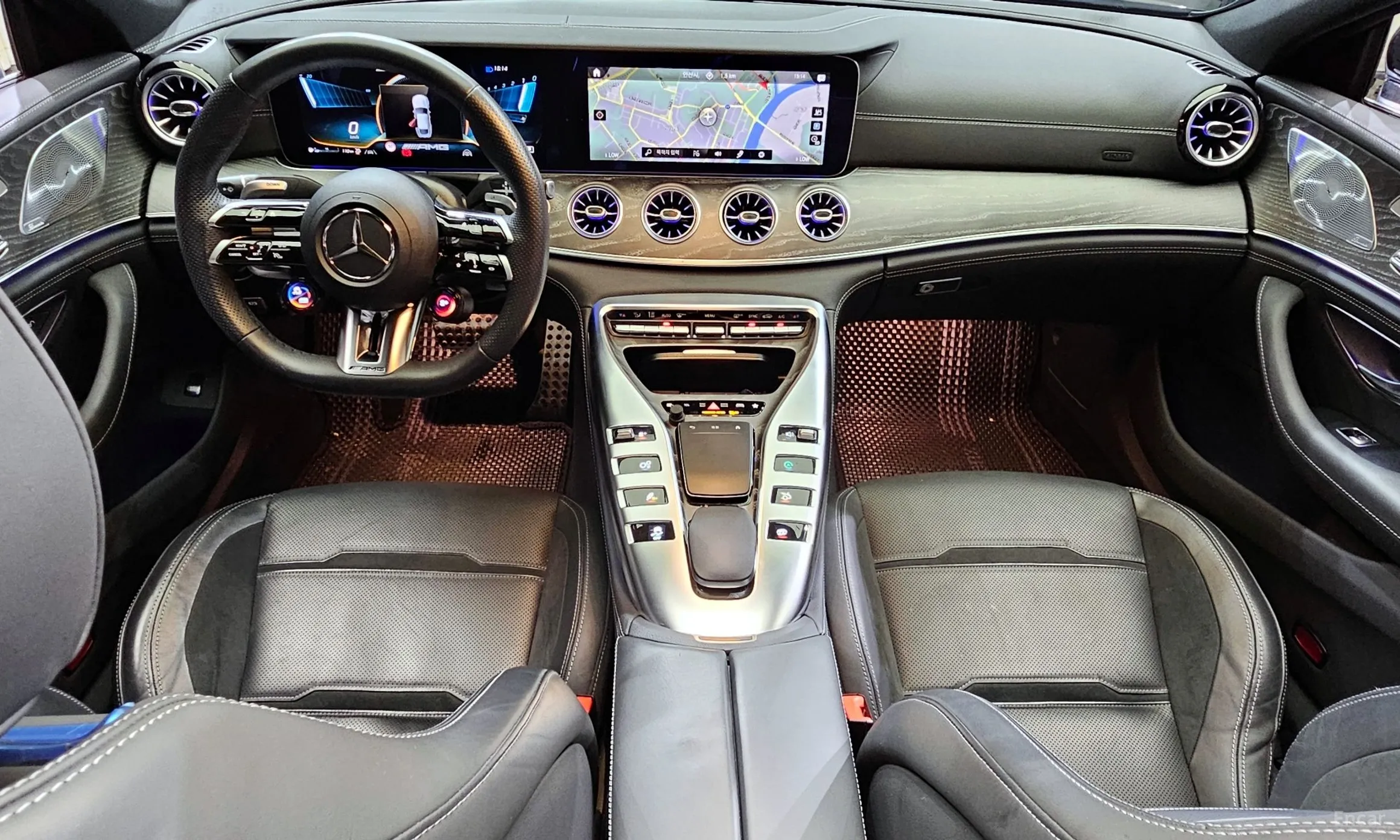 Mercedes Benz AMG GT превью 4