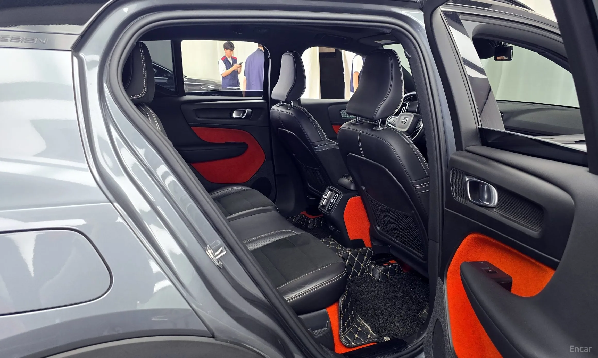 Volvo XC40 превью 12