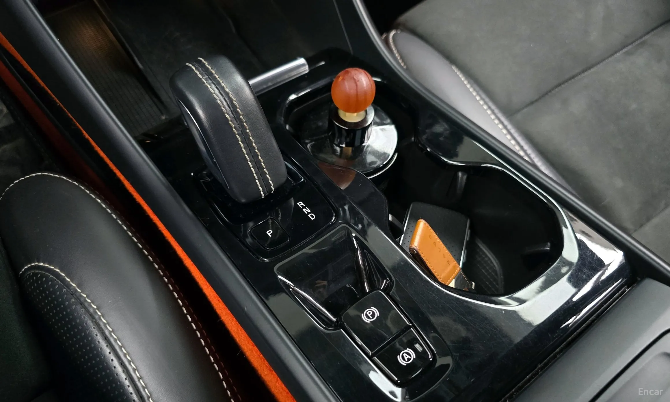 Volvo XC40 превью 9