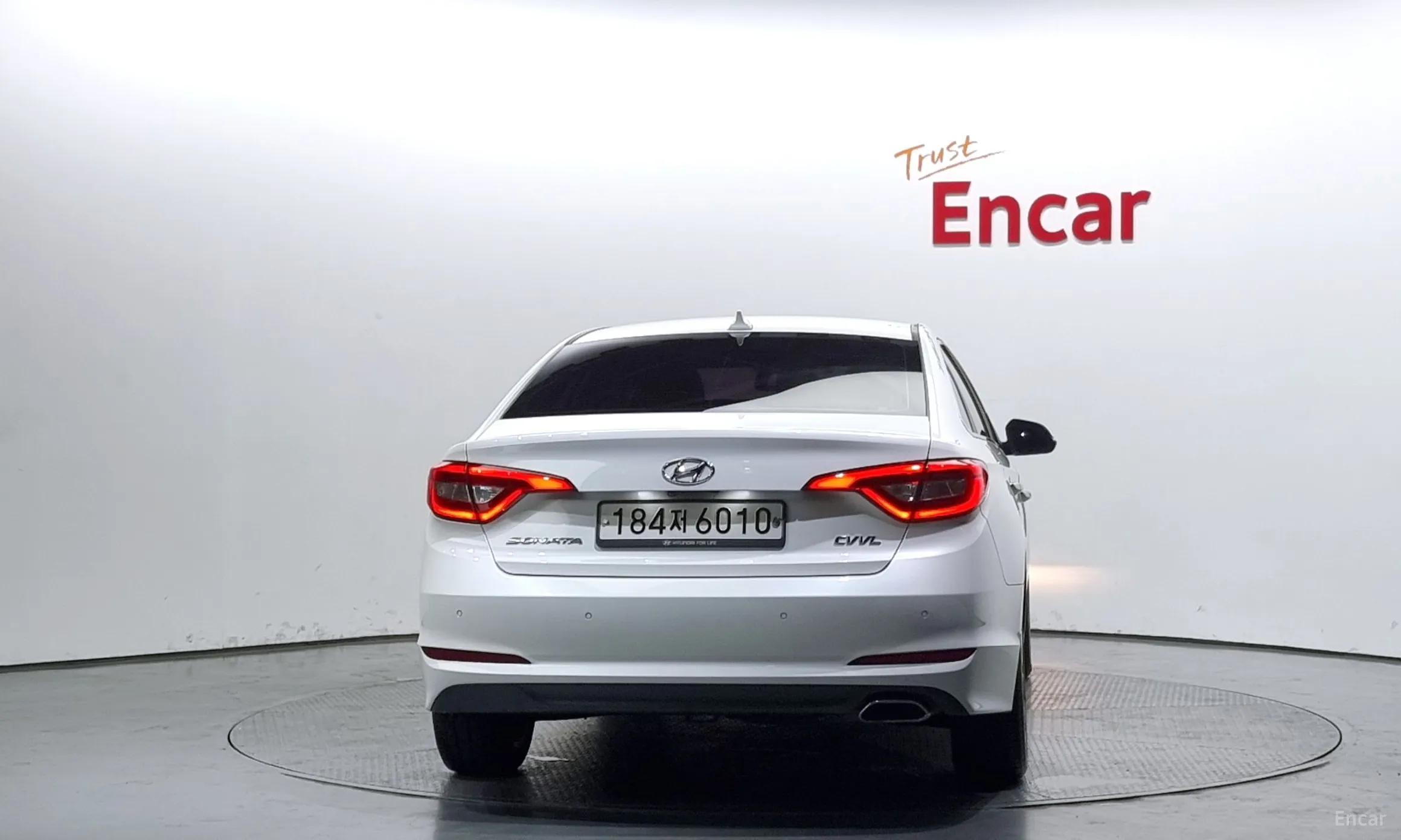 Hyundai LF Sonata превью 3