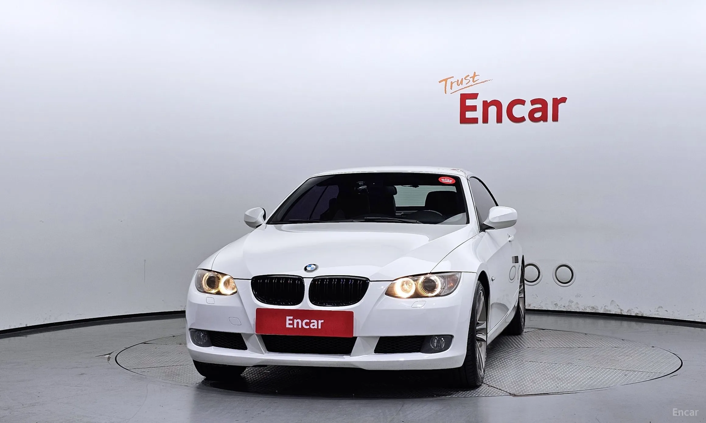 BMW 3 Series (E90) превью 2