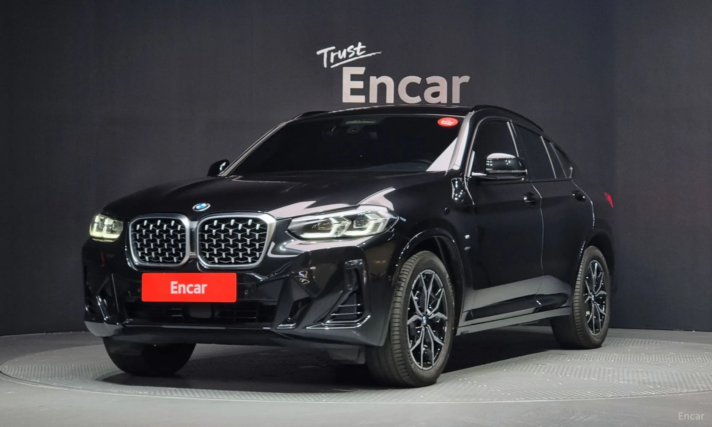 X4 (G02)