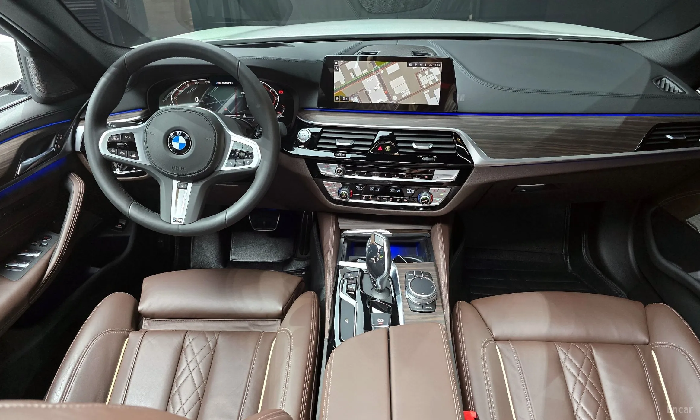 BMW 5 Series (G30) превью 4