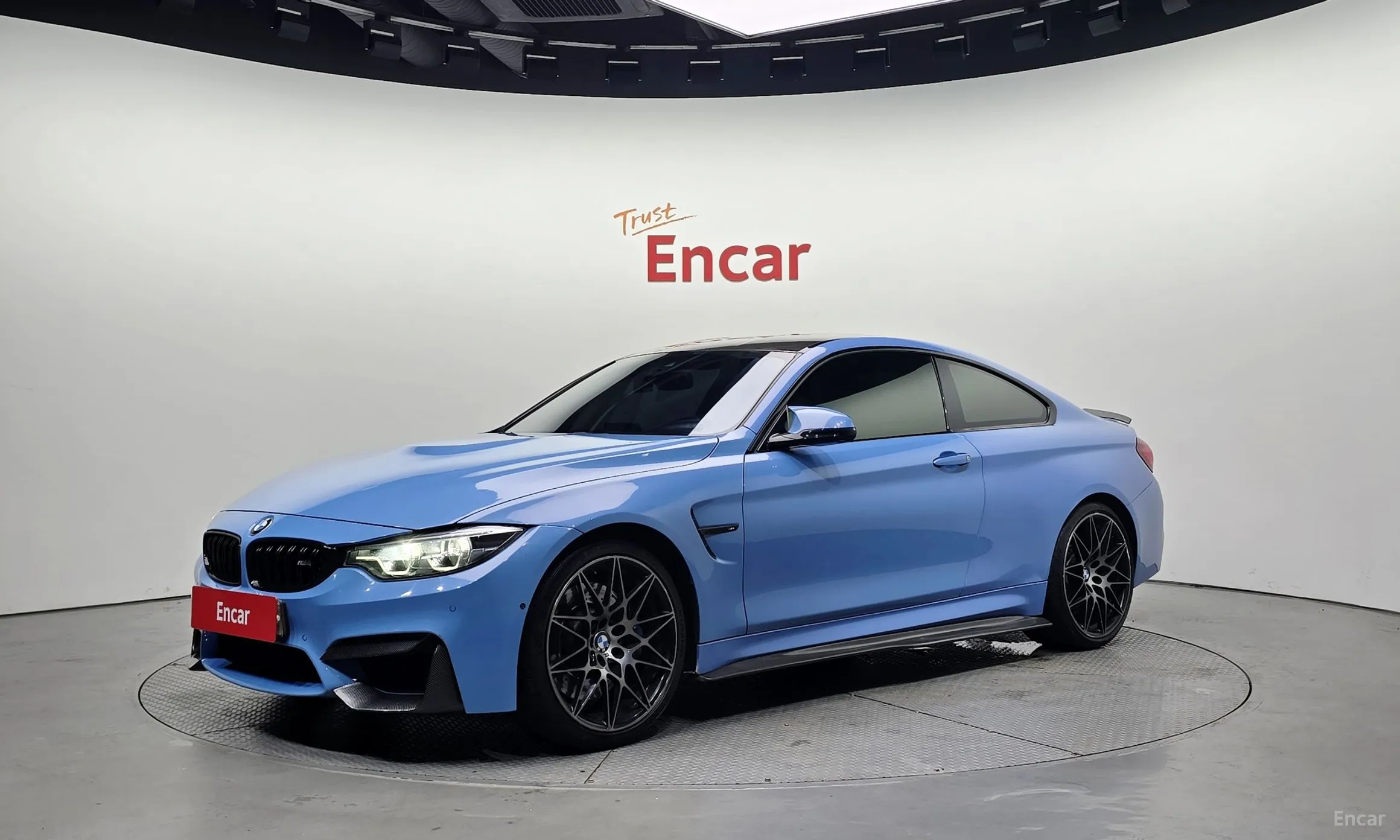 BMW M4 (F82)