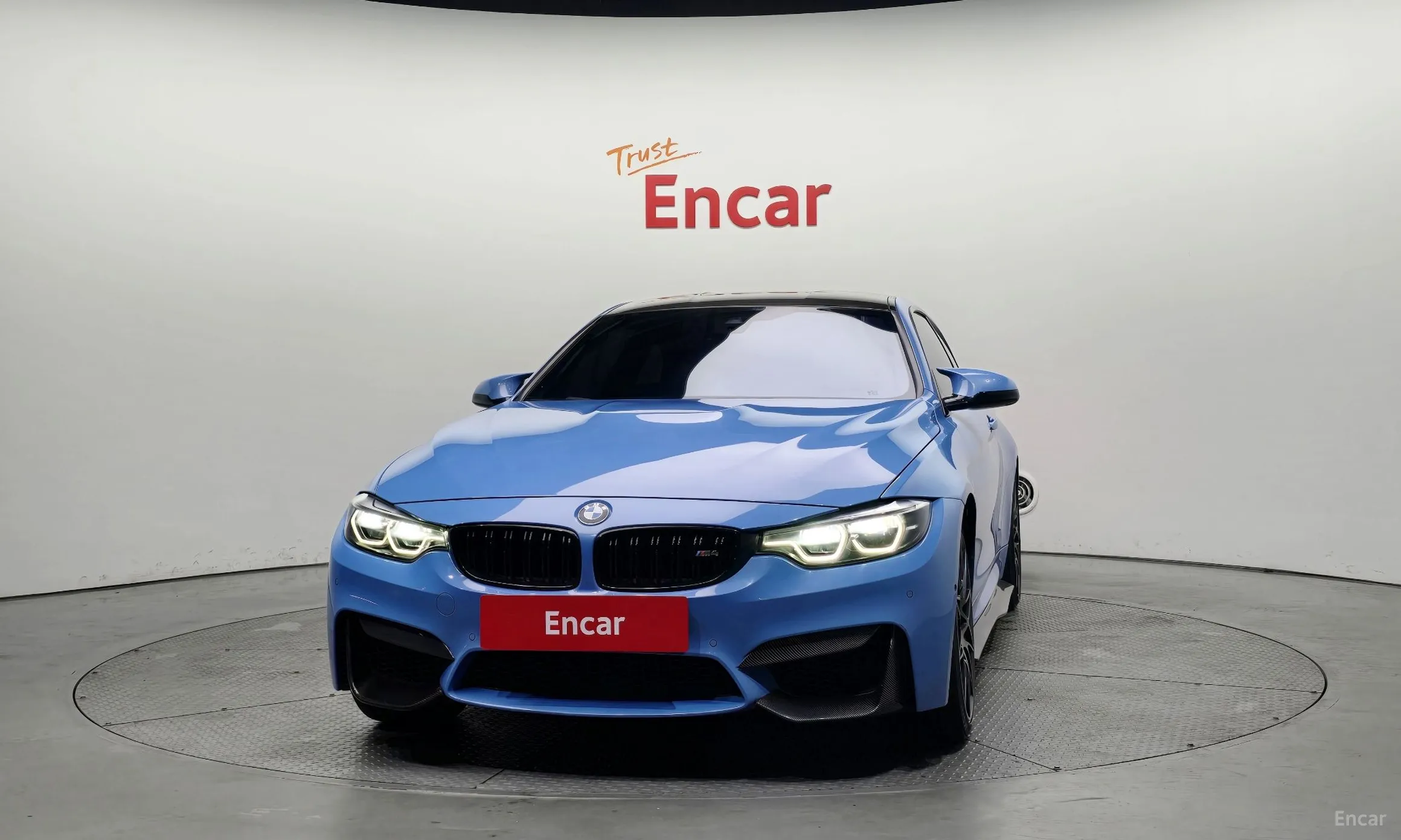 BMW M4 (F82)