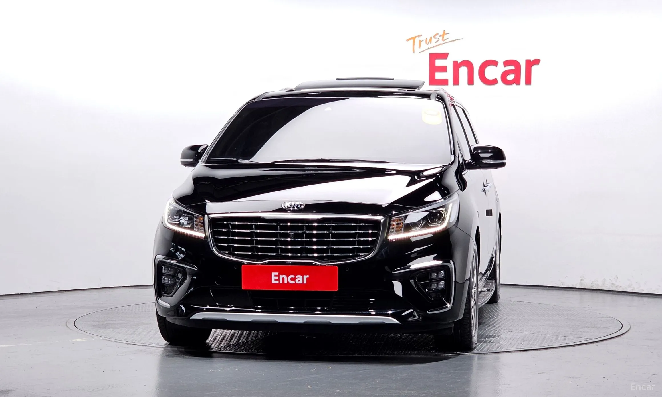 Kia Carnival превью 2