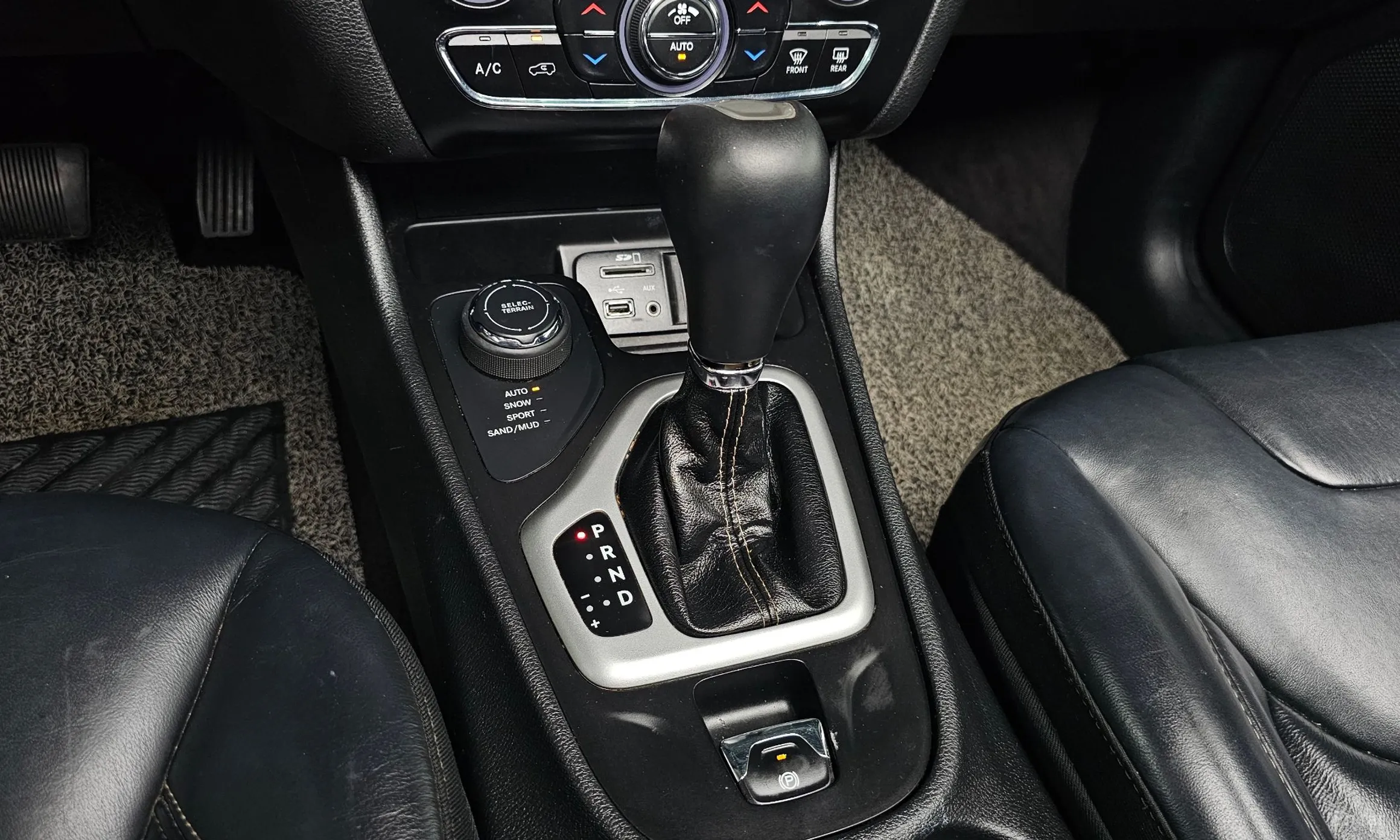 Jeep Cherokee (KL) превью 9