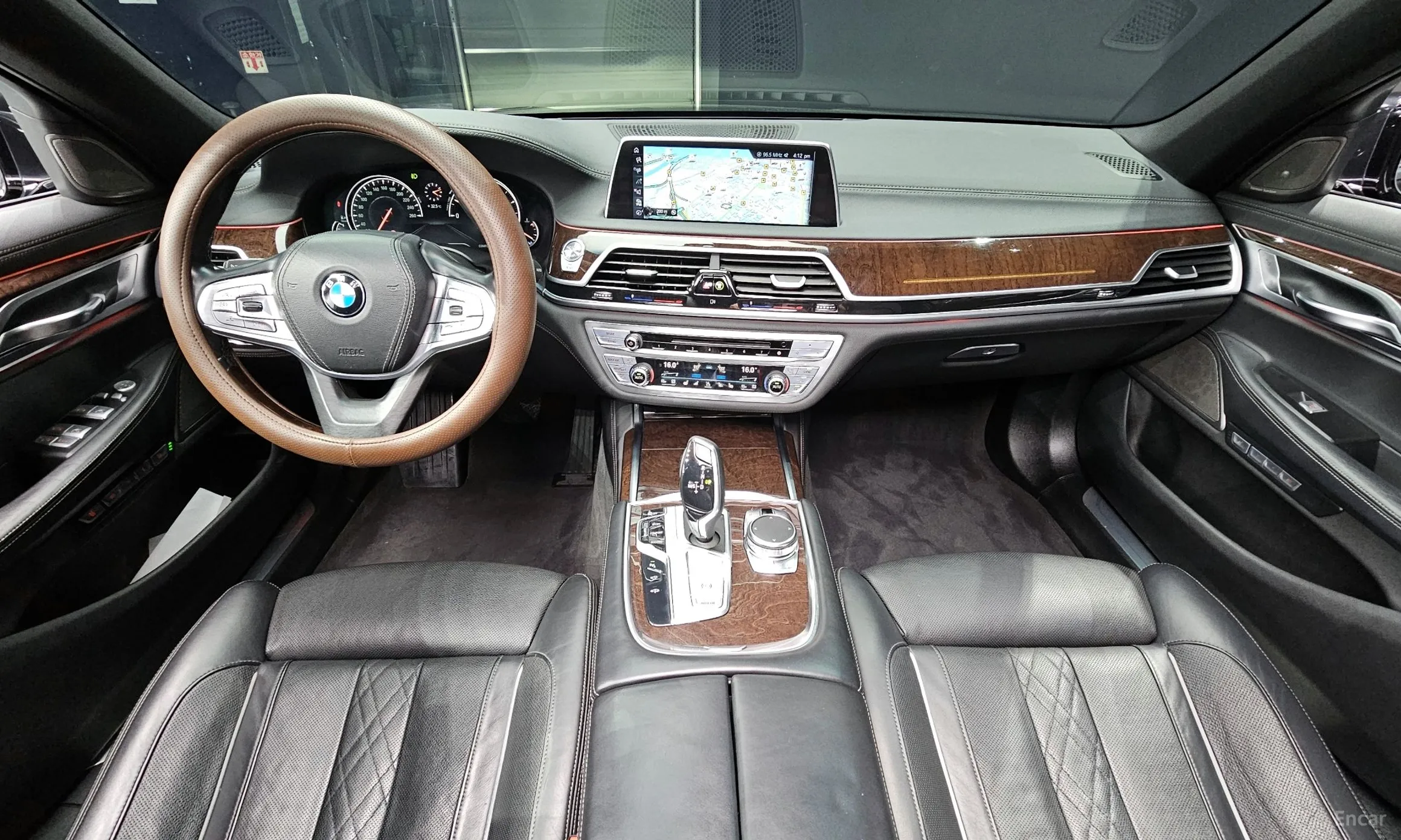 BMW 7 Series (G11) превью 4