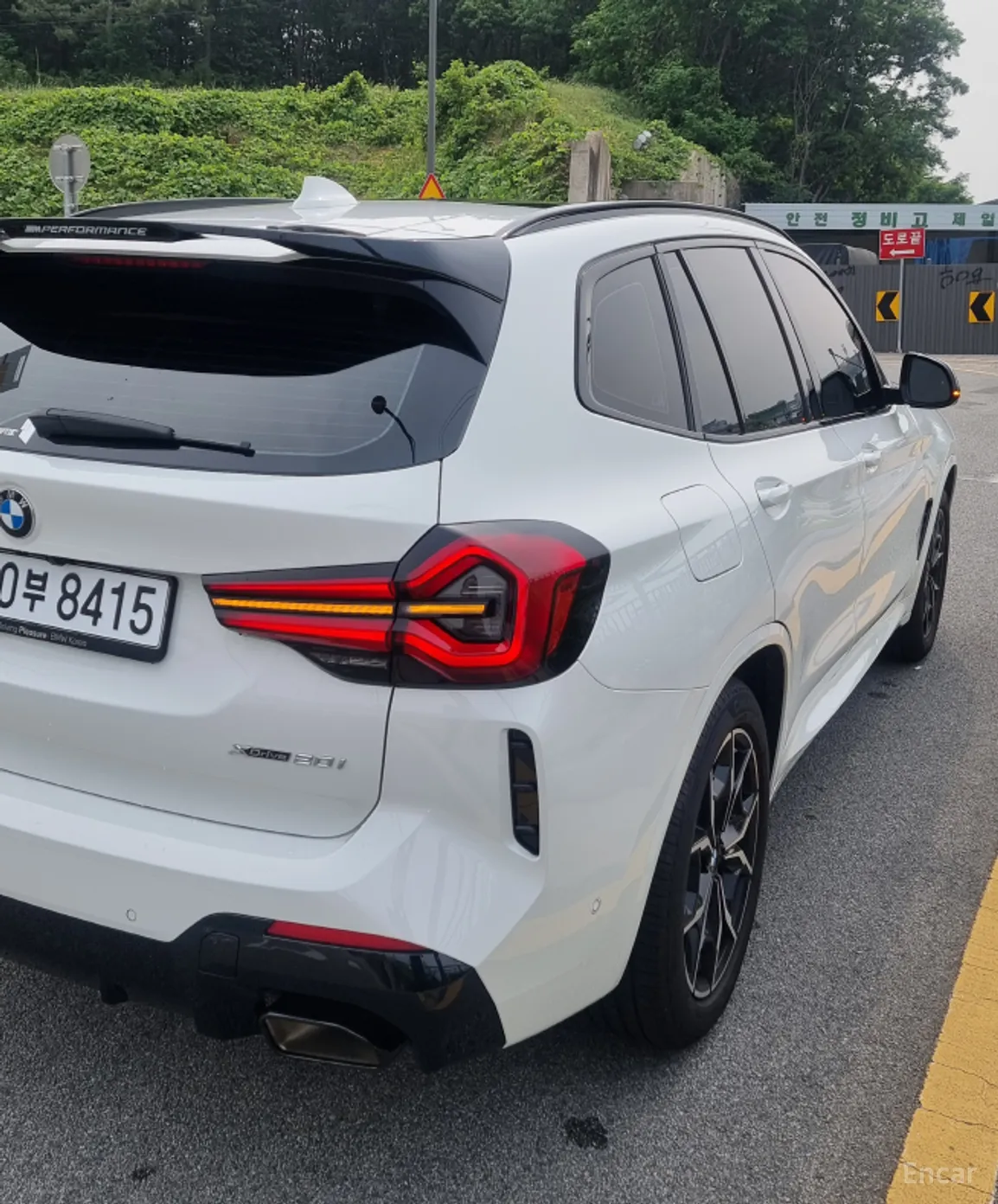 BMW X3 (G01) превью 4
