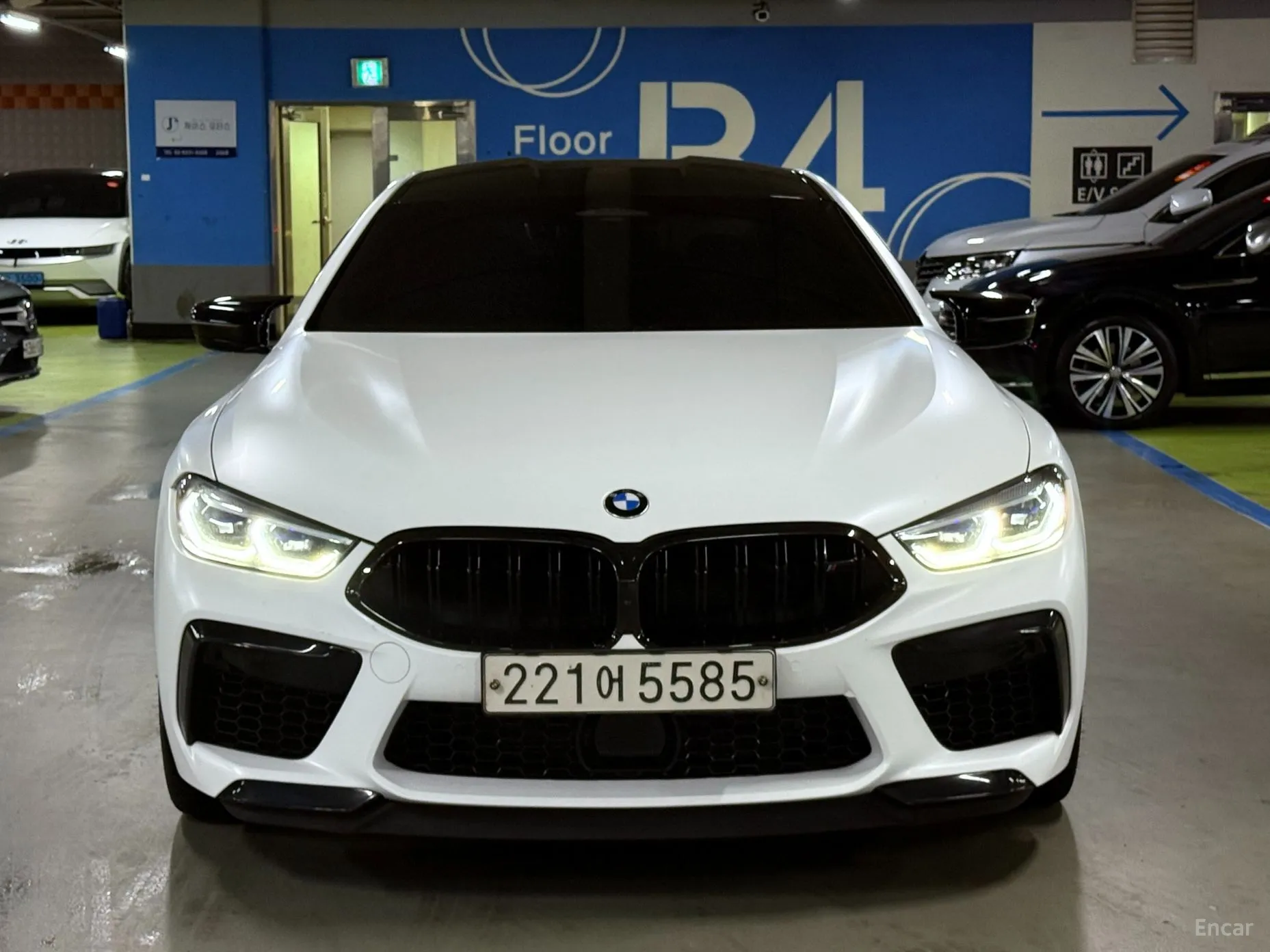 BMW M8 (G15)