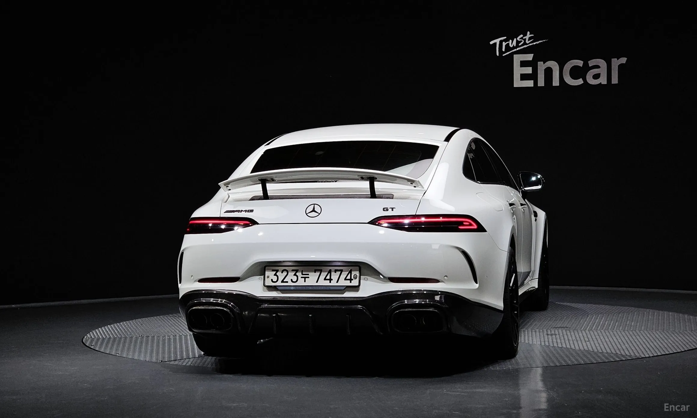 Mercedes Benz AMG GT превью 3