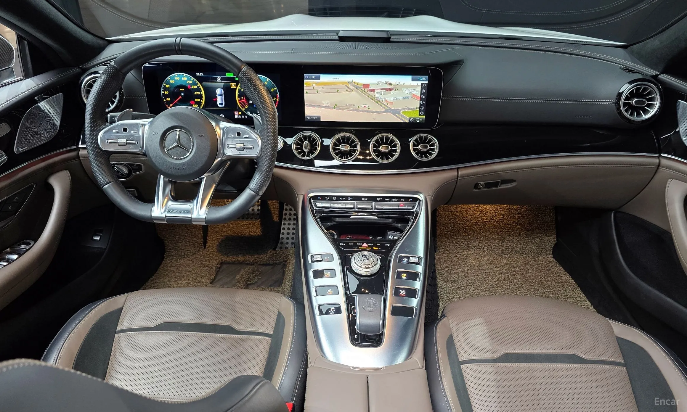Mercedes Benz AMG GT превью 4