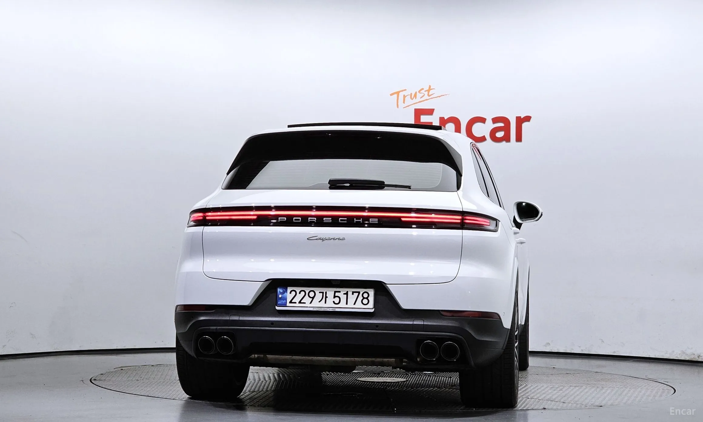 Porsche Cayenne (PO536) превью 3