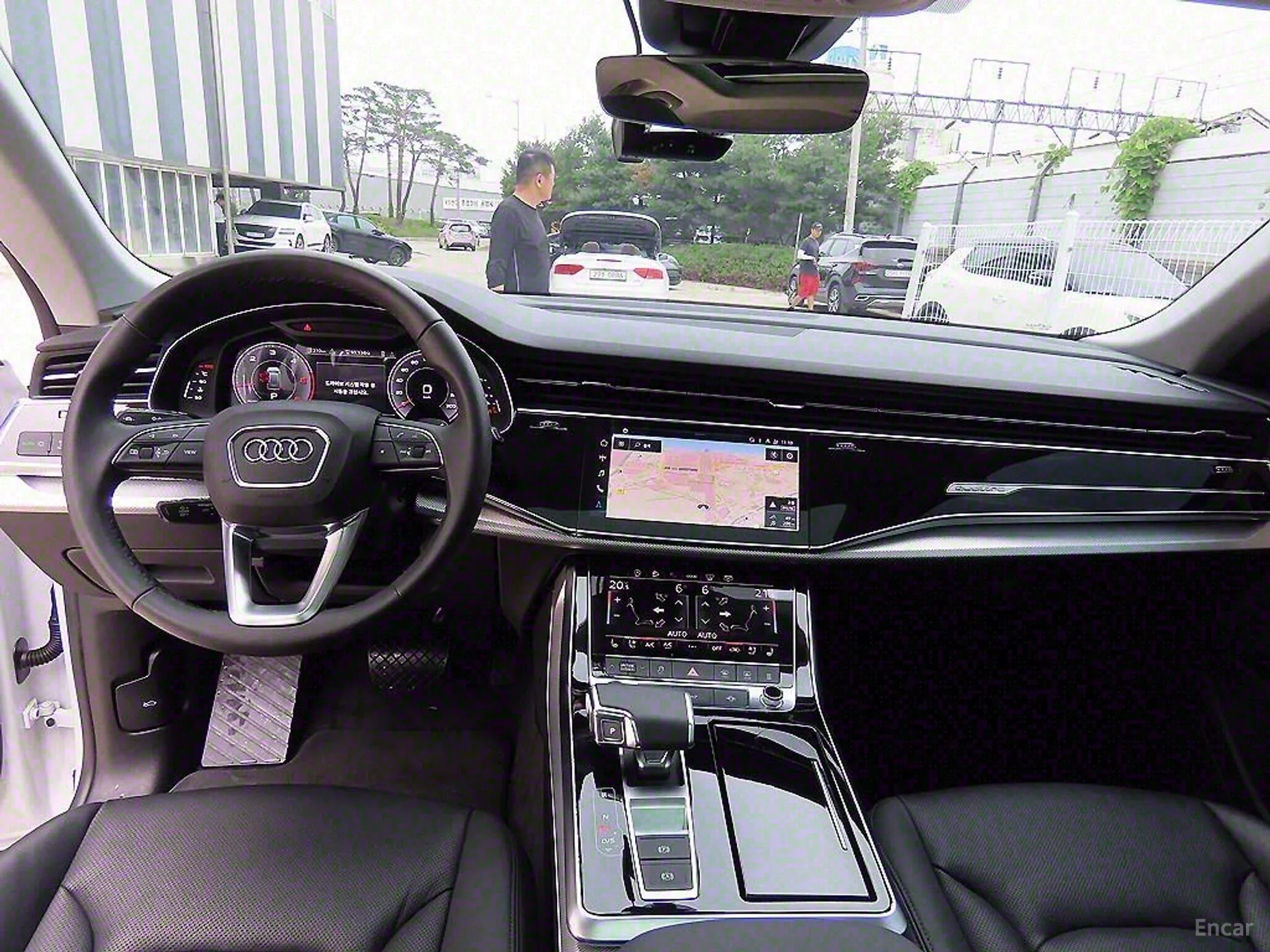 Audi Q8 (4M) превью 4