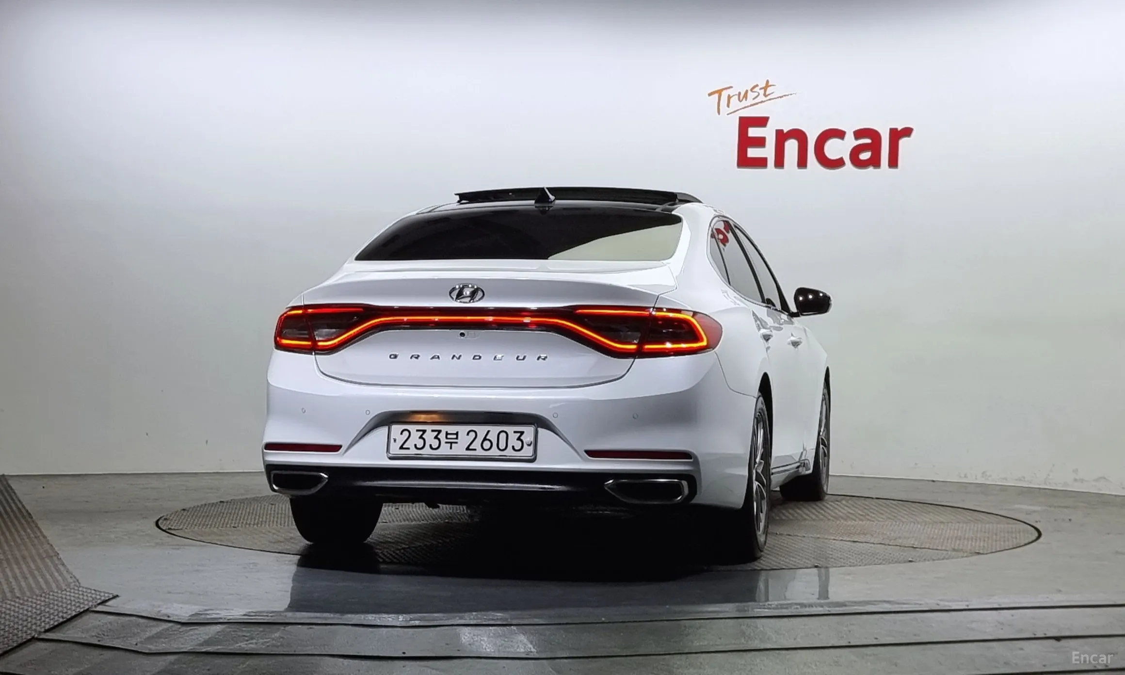 Hyundai Grandeur IG превью 3