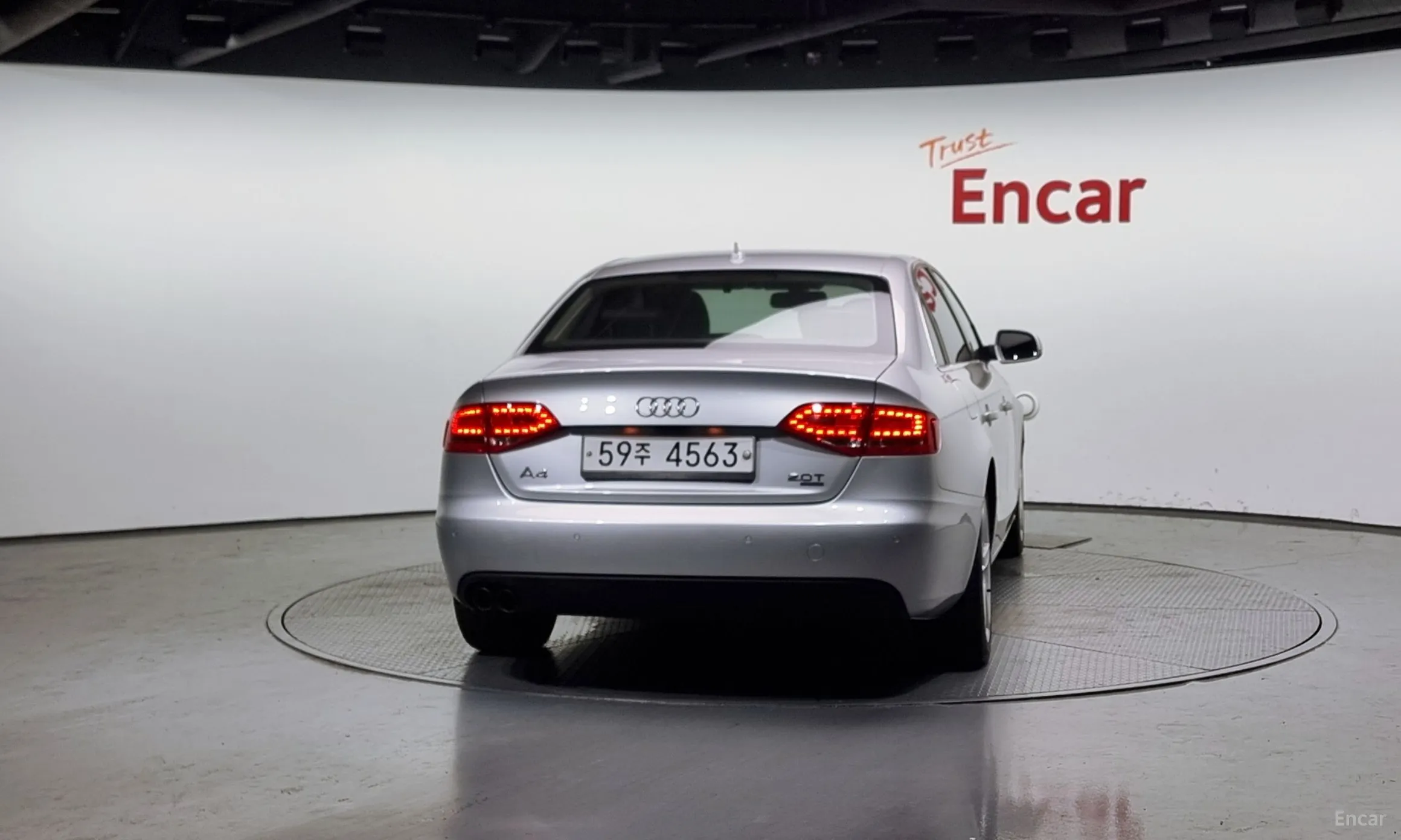 Audi New A4 превью 3