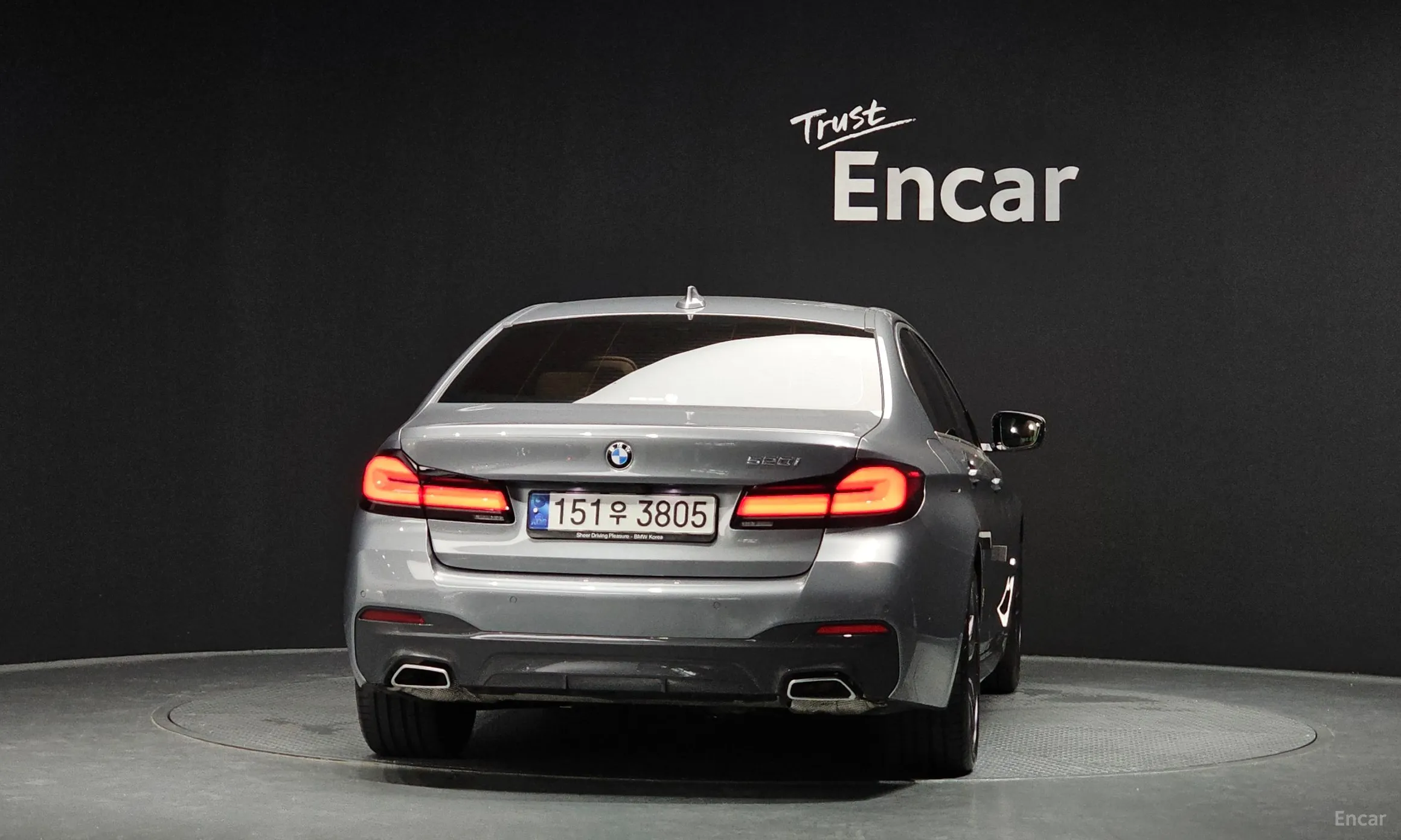 BMW 5 Series (G30) превью 3