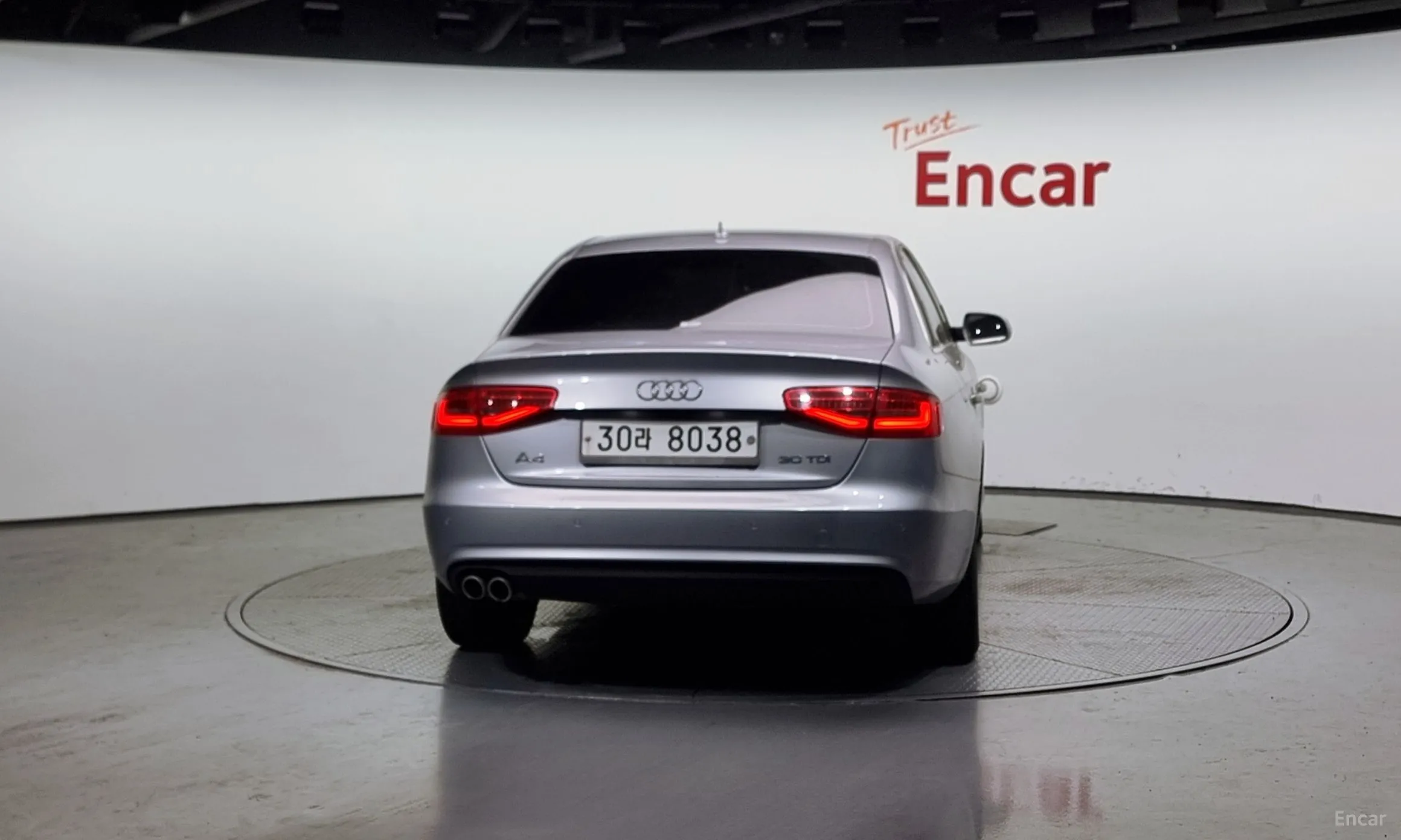 Audi New A4 превью 3