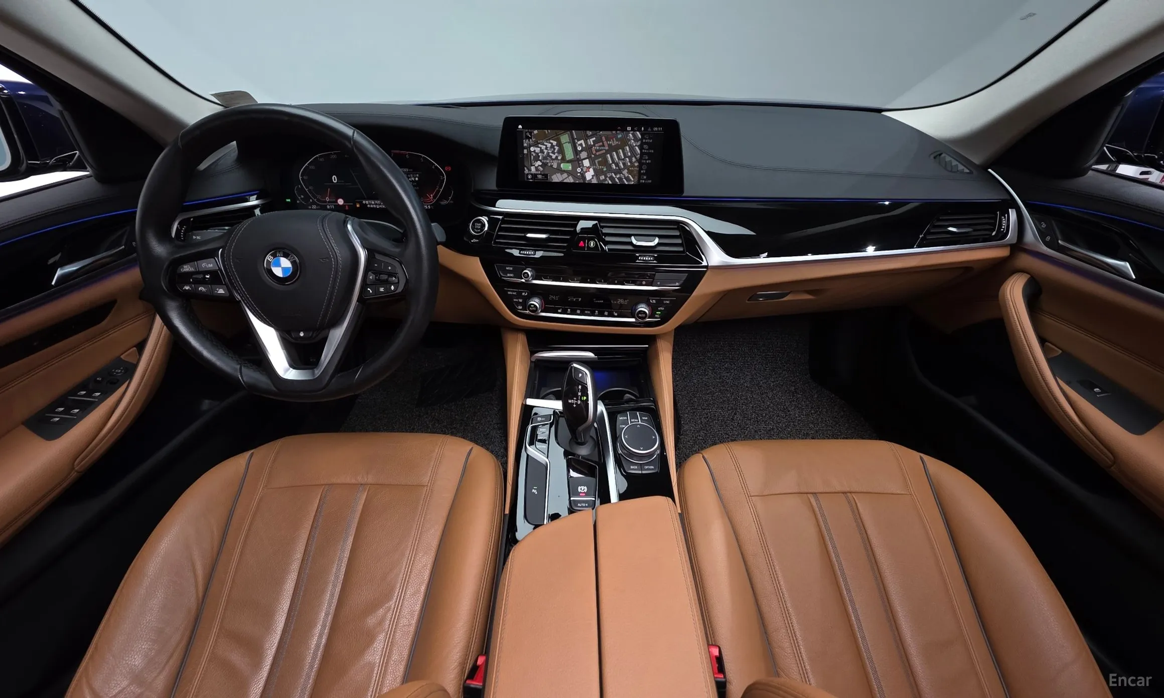 BMW 5 Series (G30) превью 4