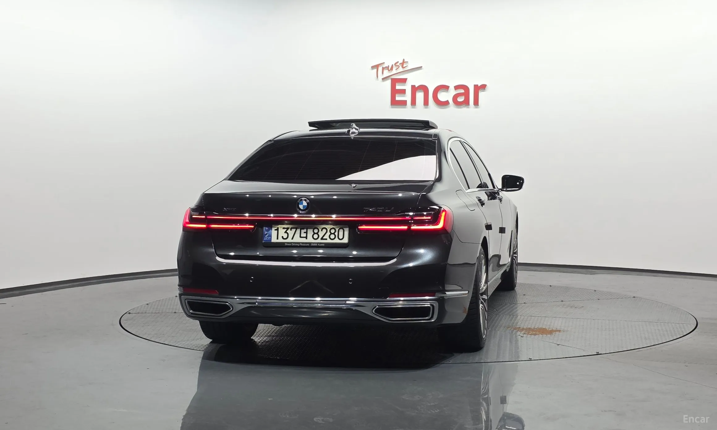BMW 7 Series (G11) превью 3