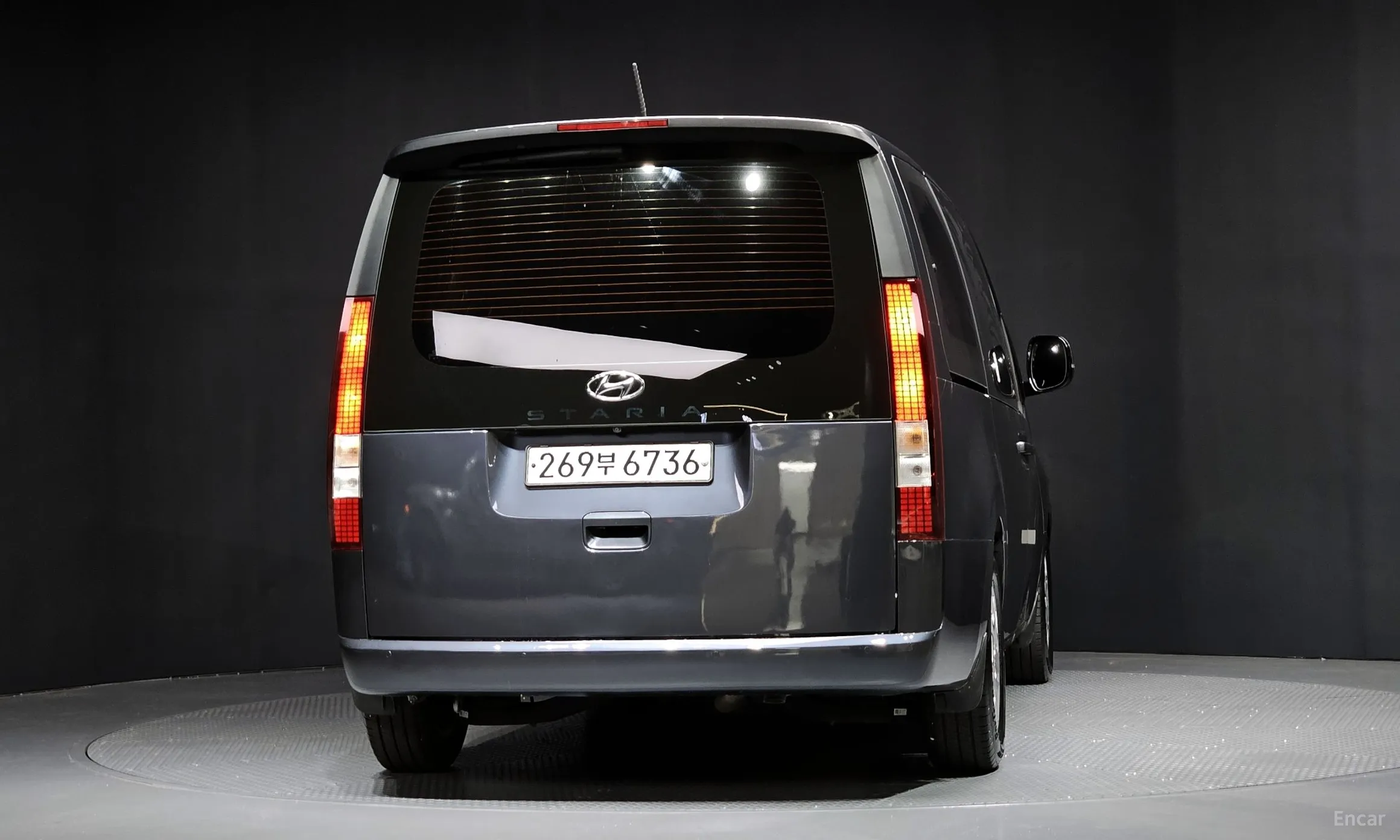 Hyundai Staria превью 3