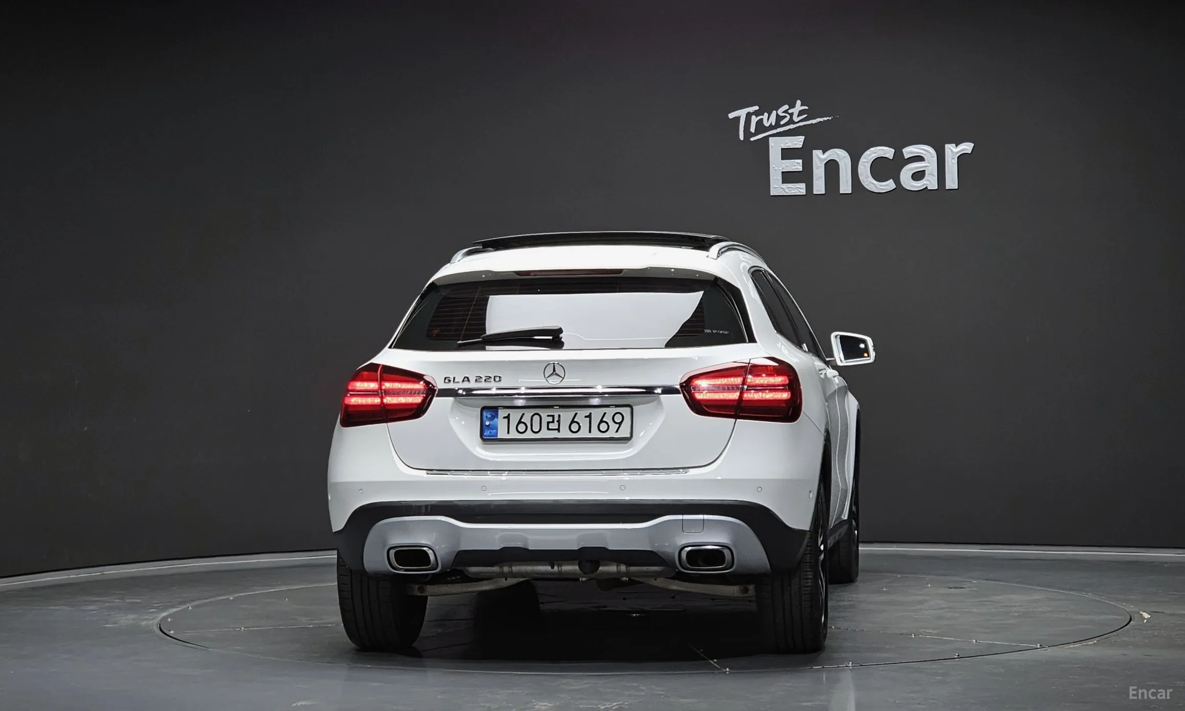 Mercedes Benz GLA-Class X156 превью 3