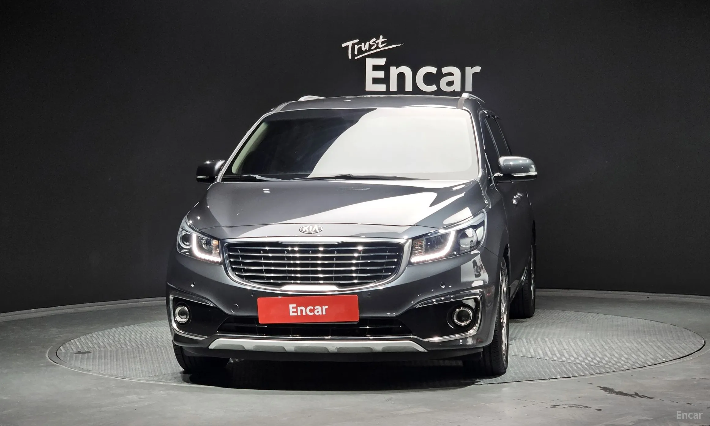 Kia Carnival превью 2