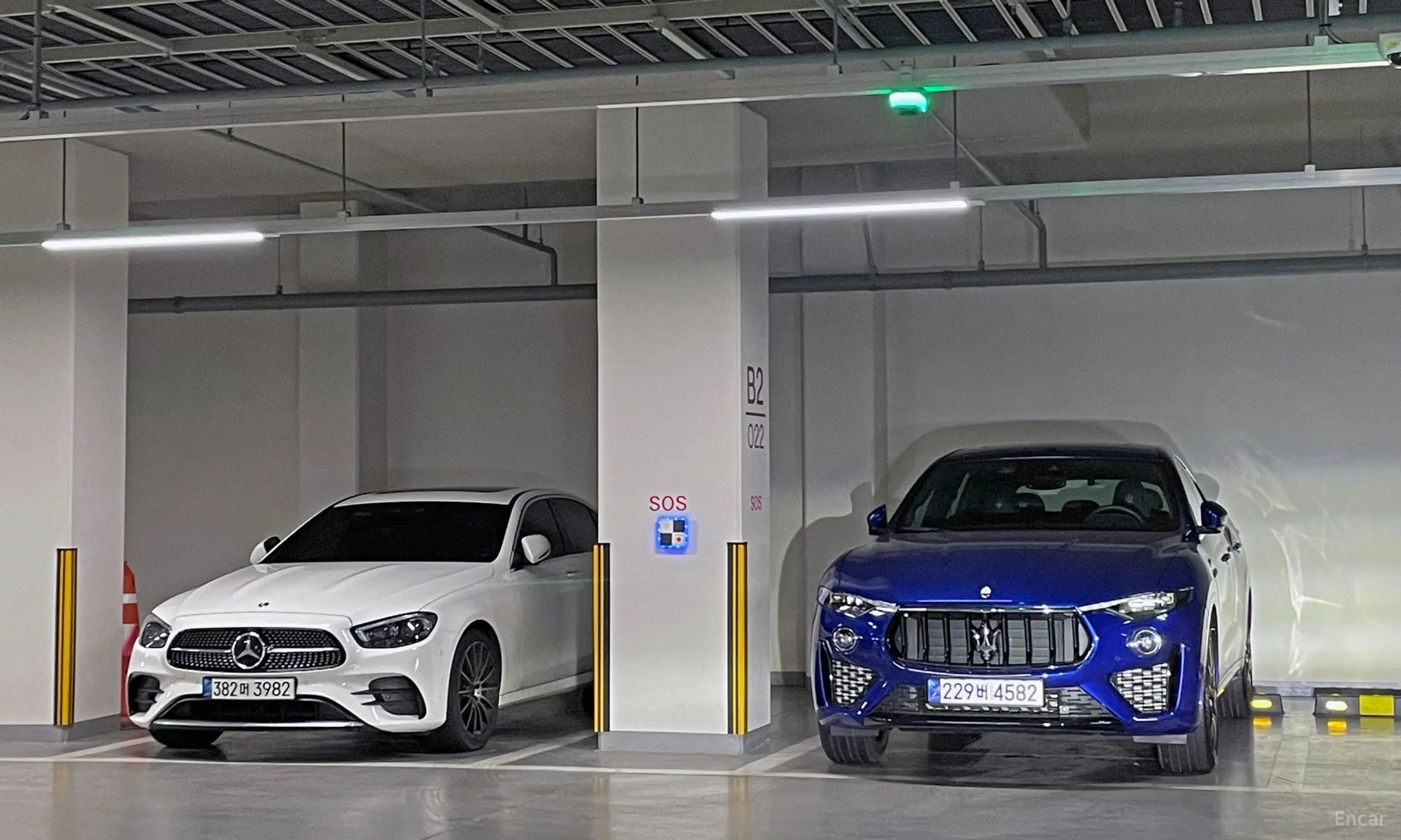 Maserati Levante превью 19