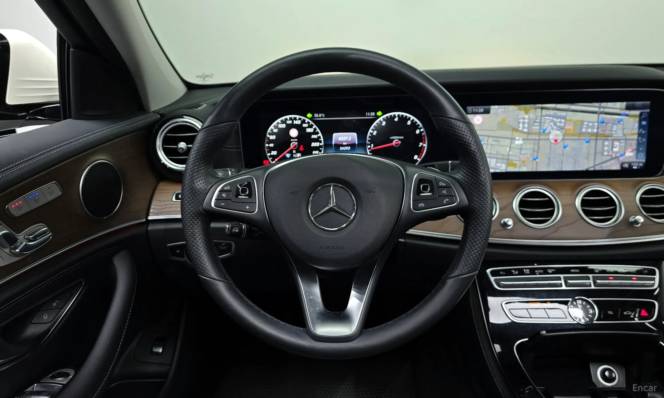 Mercedes Benz E-Class W213 превью 13