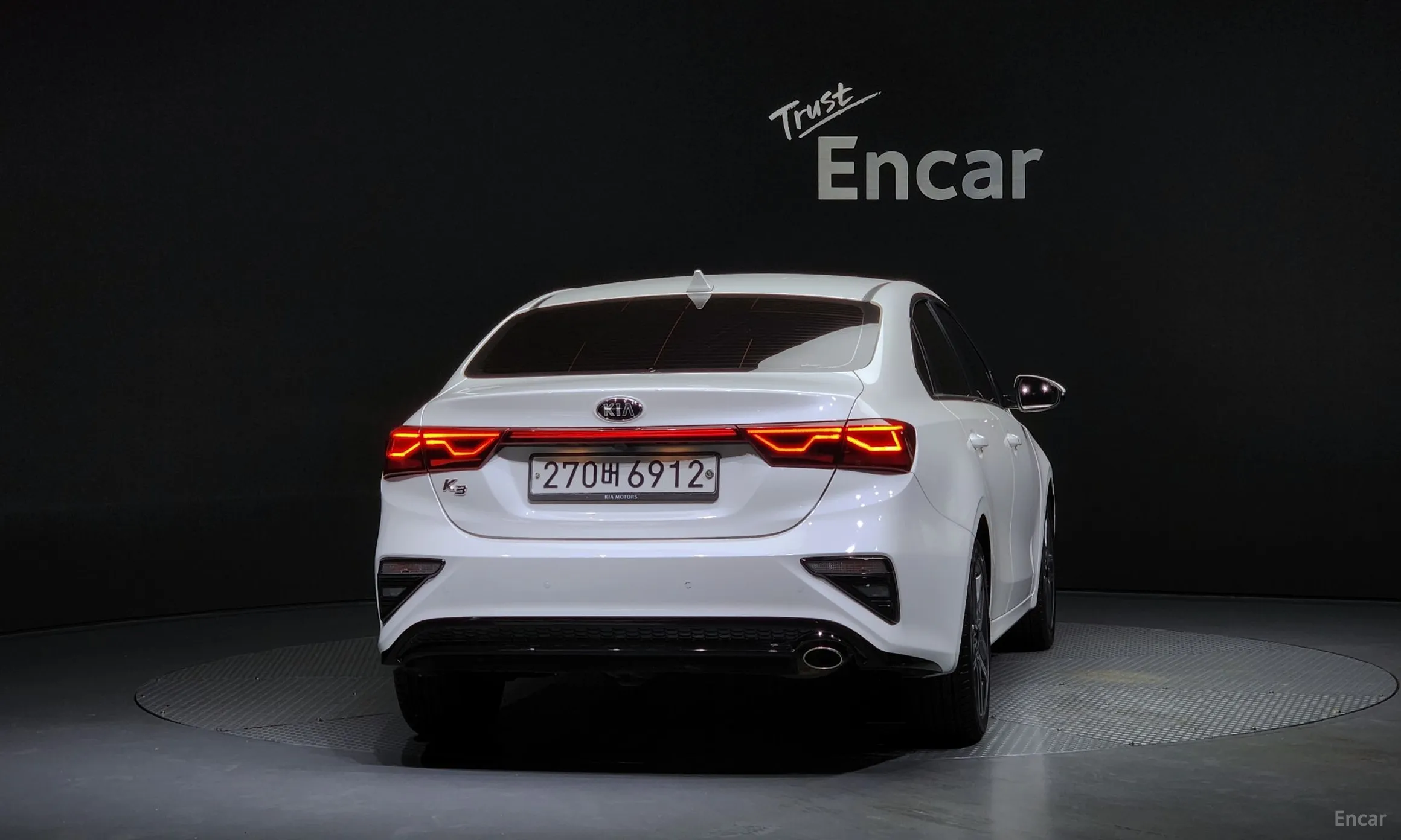 Kia K3 превью 3