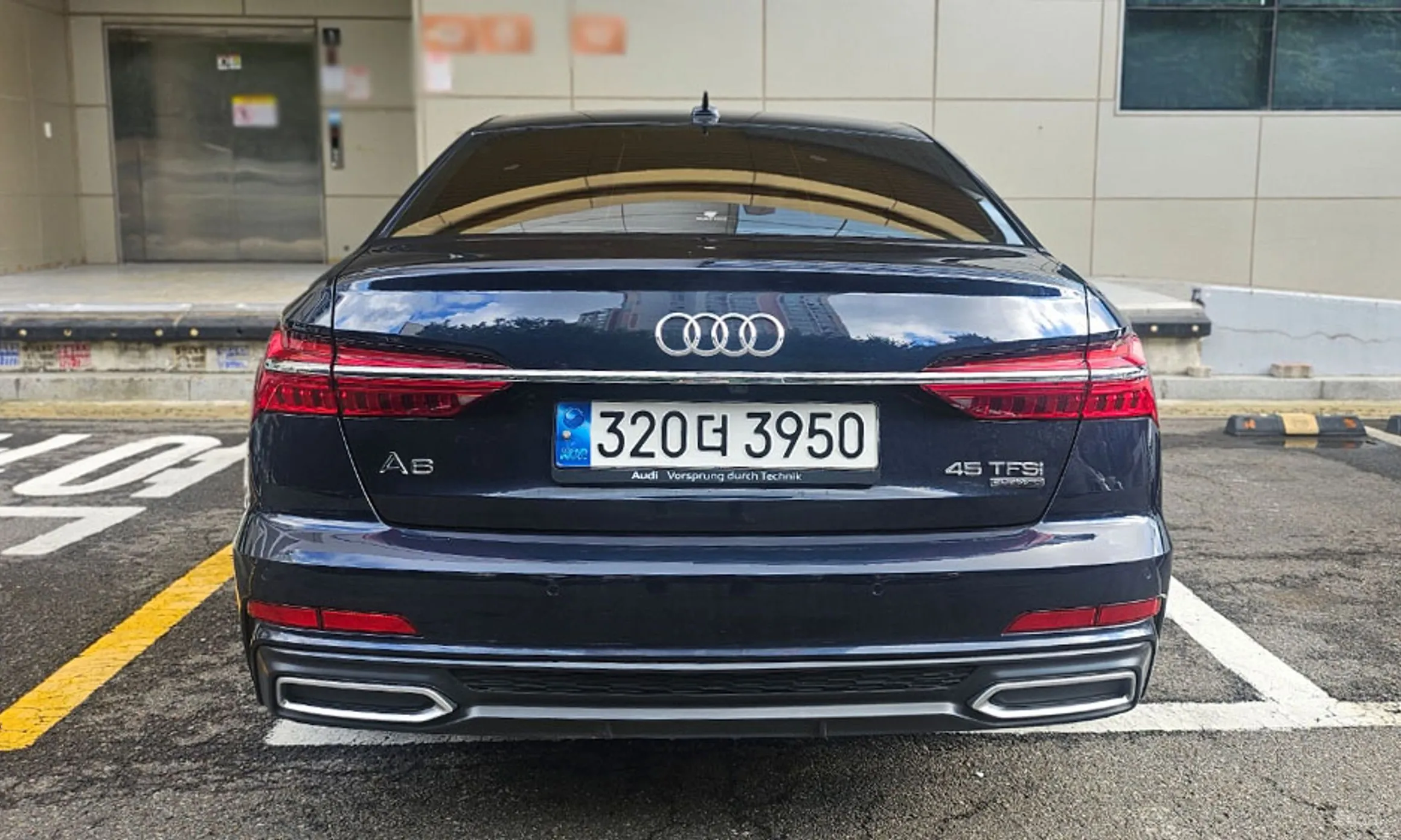Audi A6 (C8) превью 3