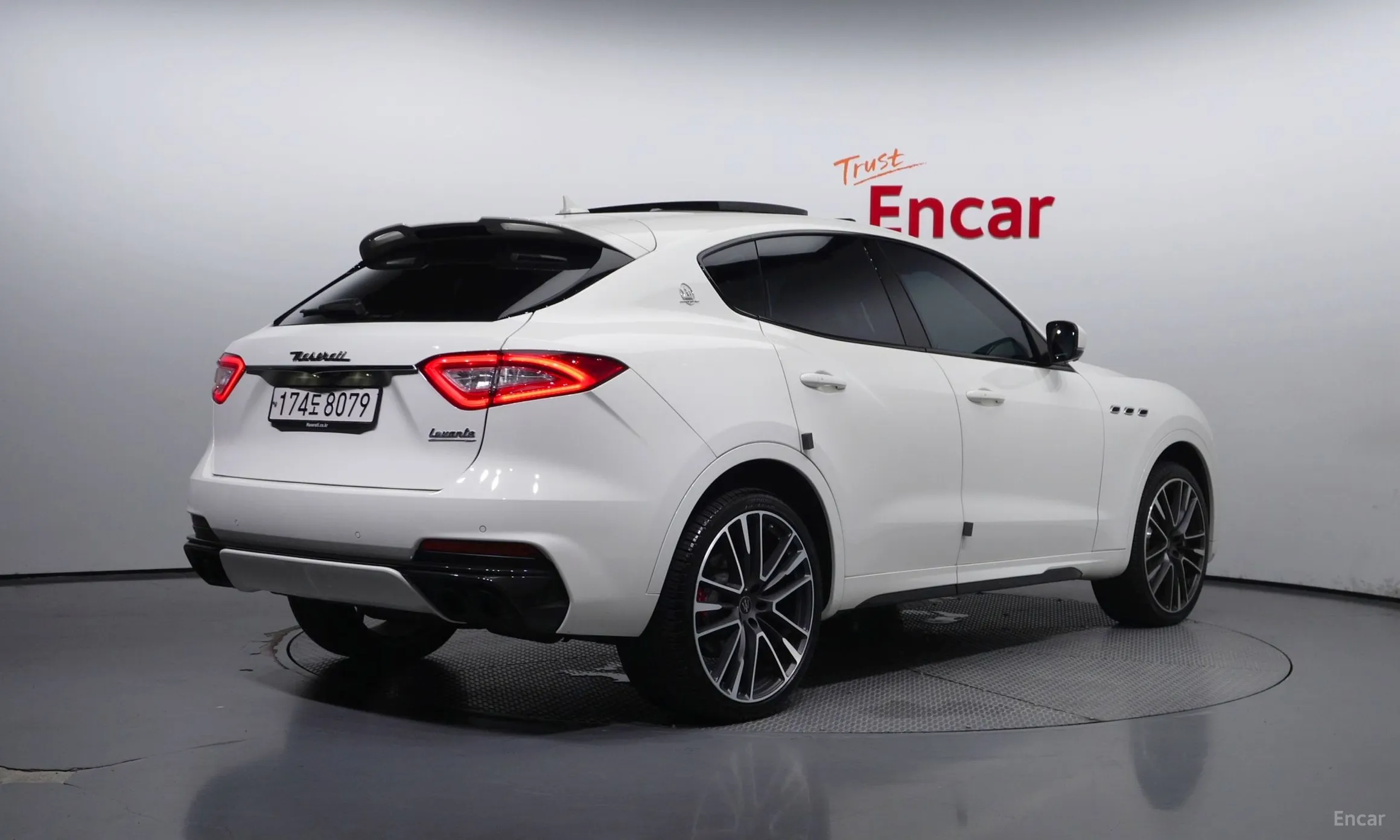 Maserati Levante превью 2