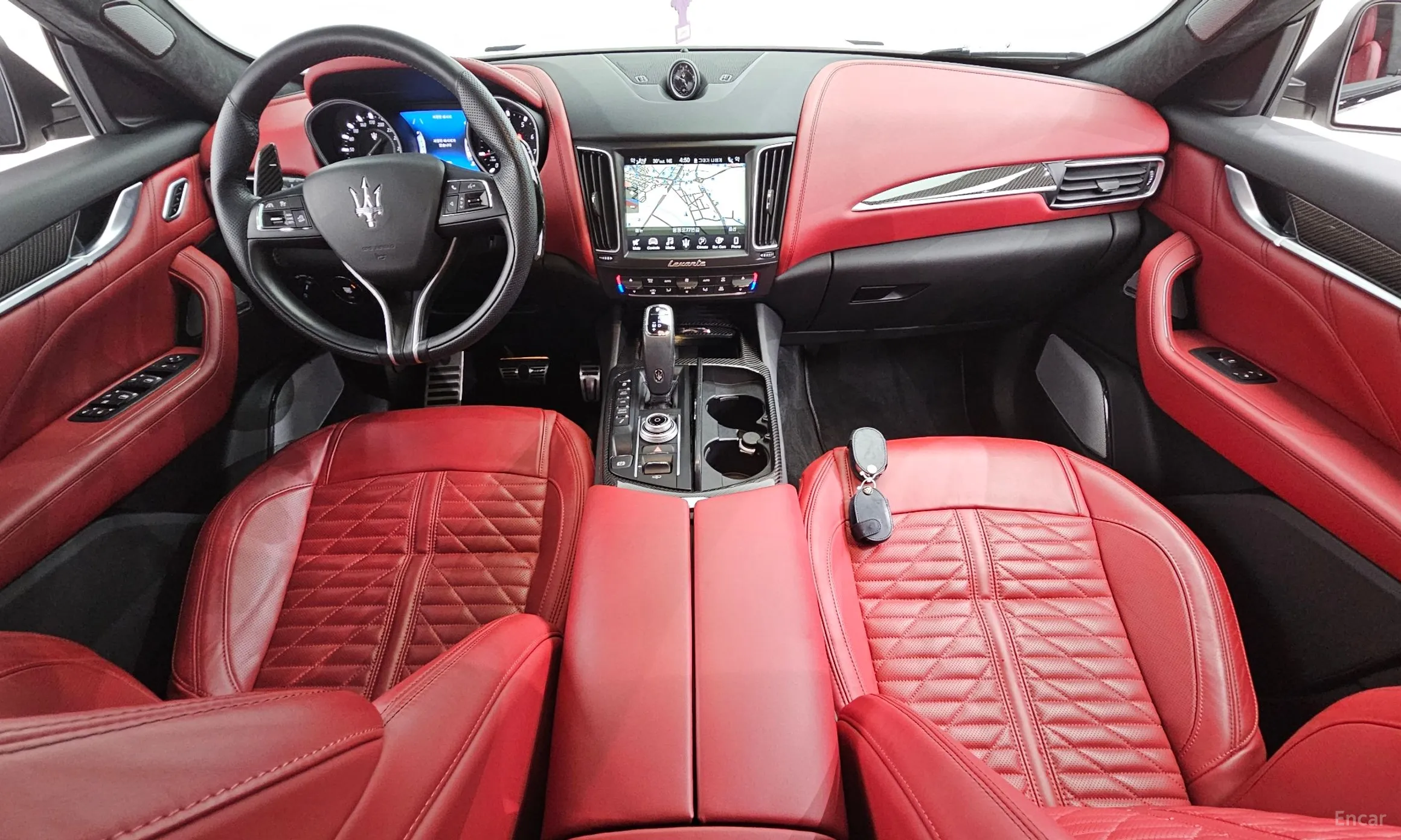 Maserati Levante превью 7