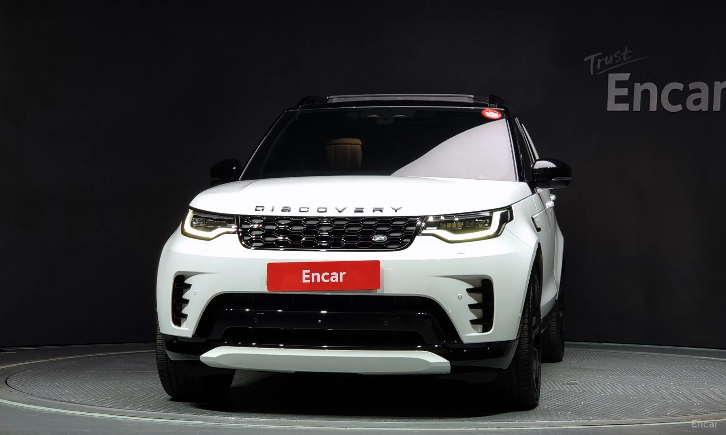Land Rover Discovery 5 превью 2
