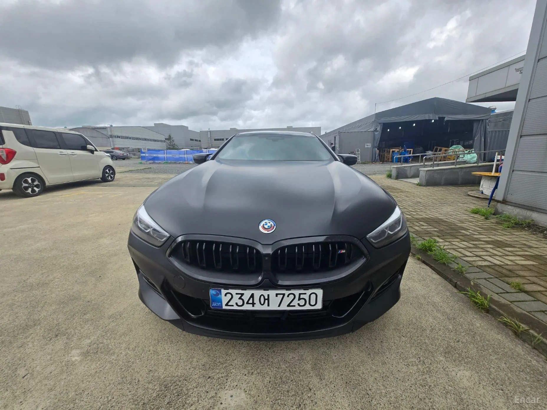 BMW 8-series (G15) превью 2